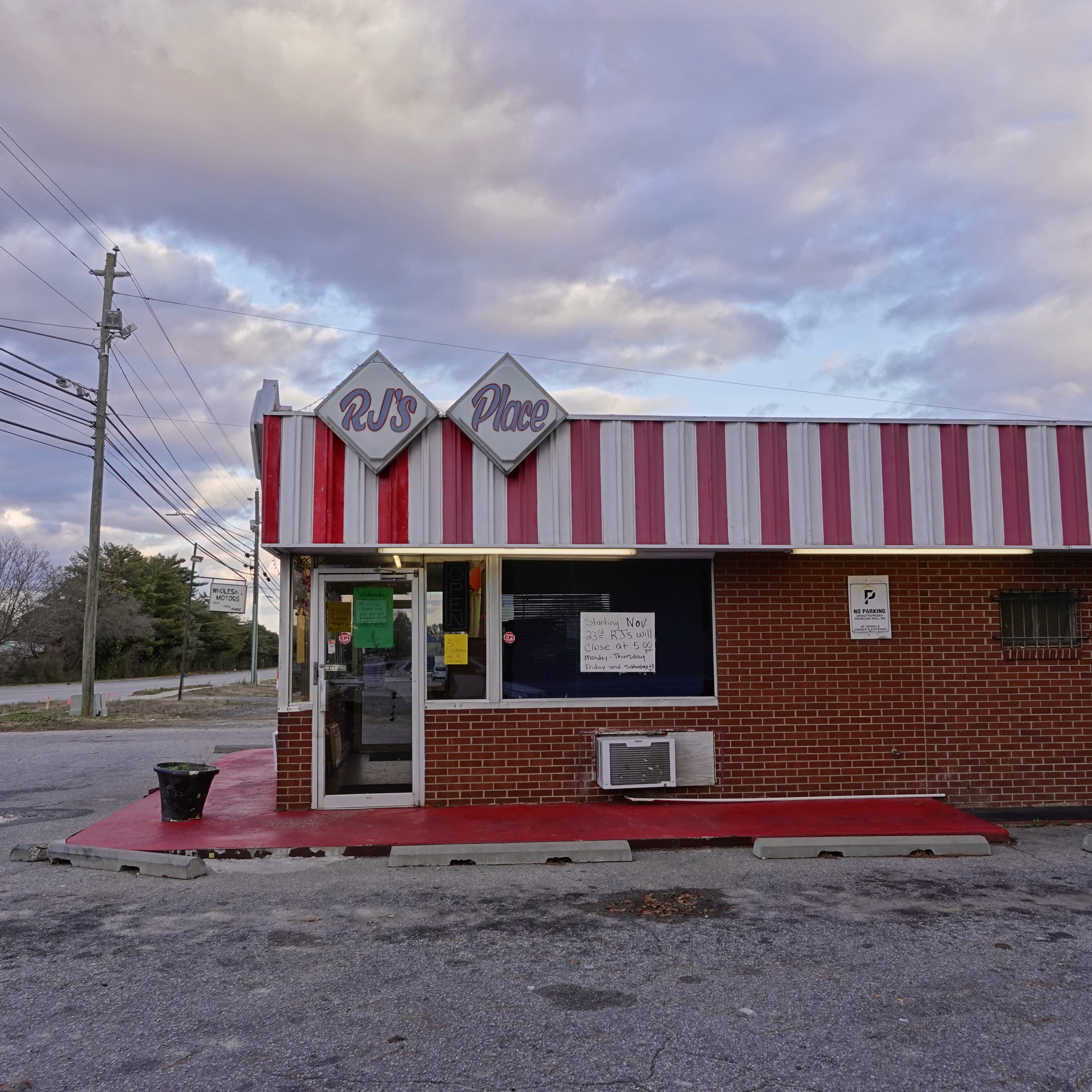 TasteeFreez a bittersweet farewell to a classic location; a