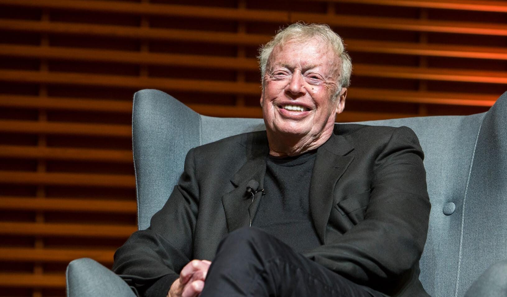Phil knight first investment top