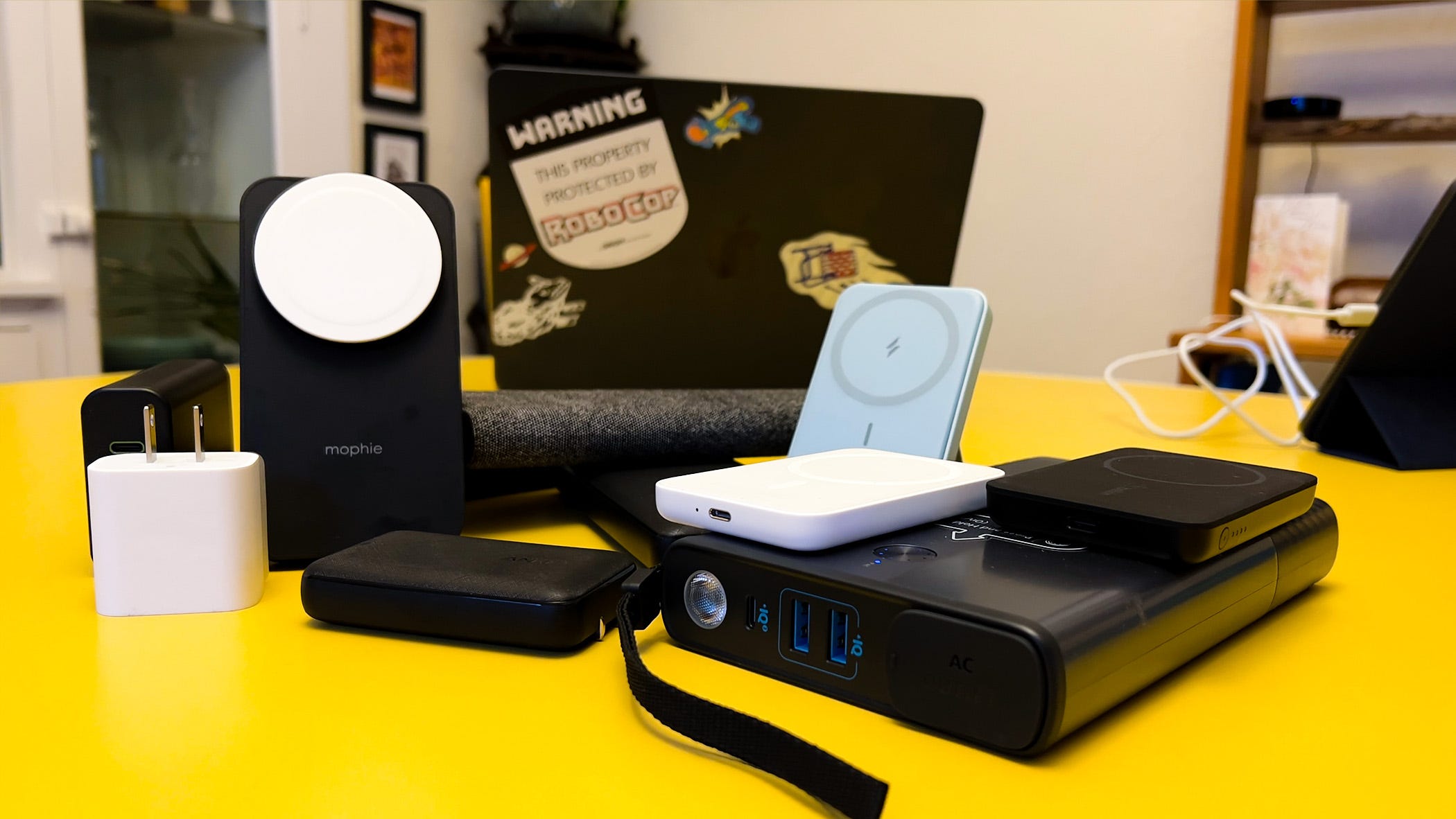 Best chargers for iPhone or laptops the top we've tested