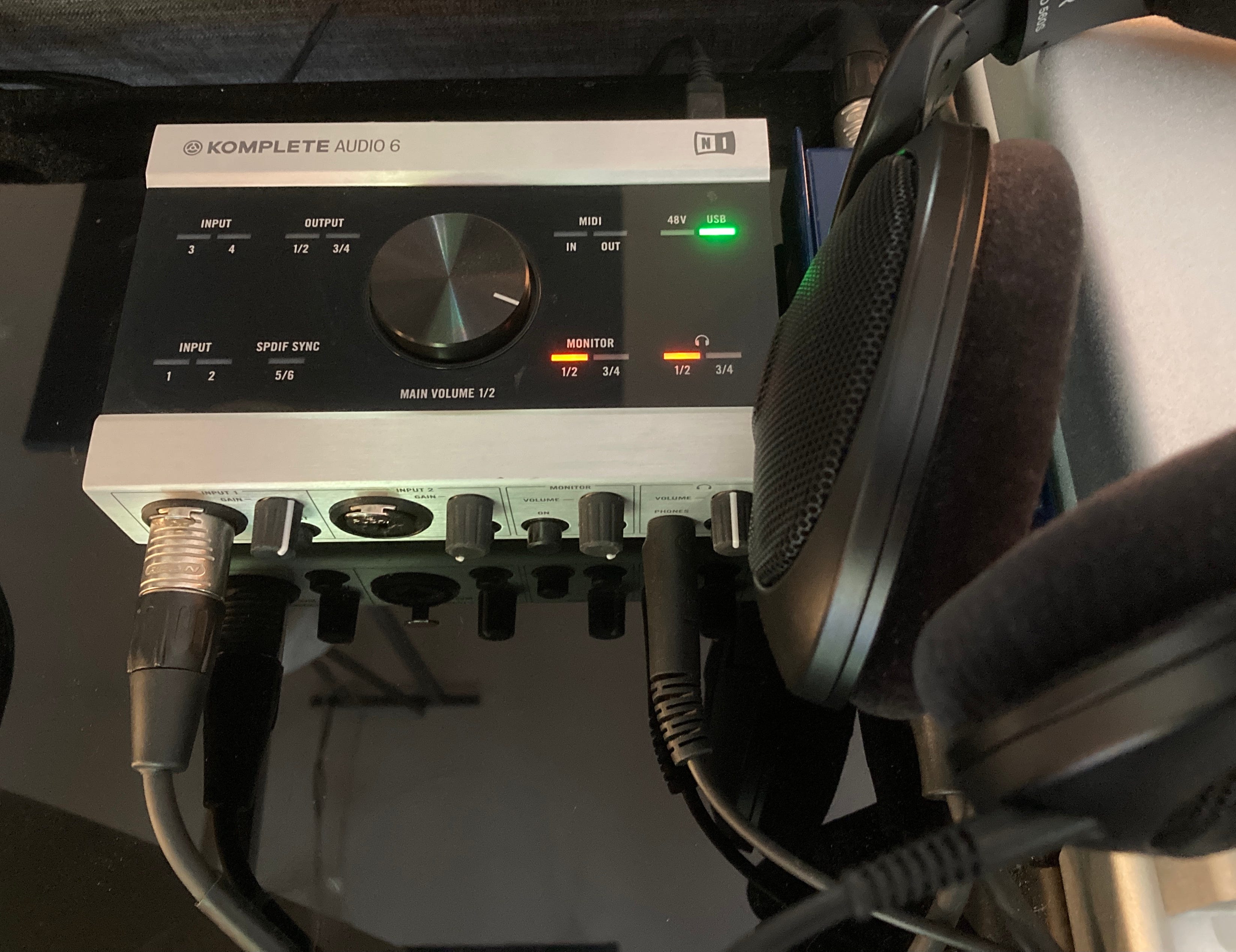 Komplete audio 6 on sale headphone amp