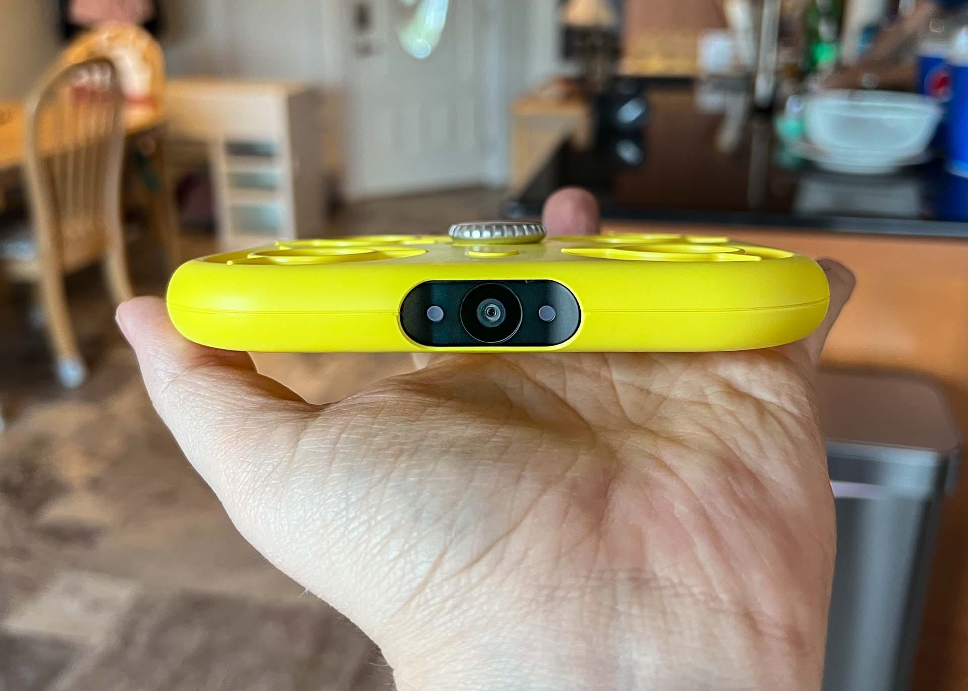 Pixy, the Snapchat selfie drone, will do what Snap does best – vanish