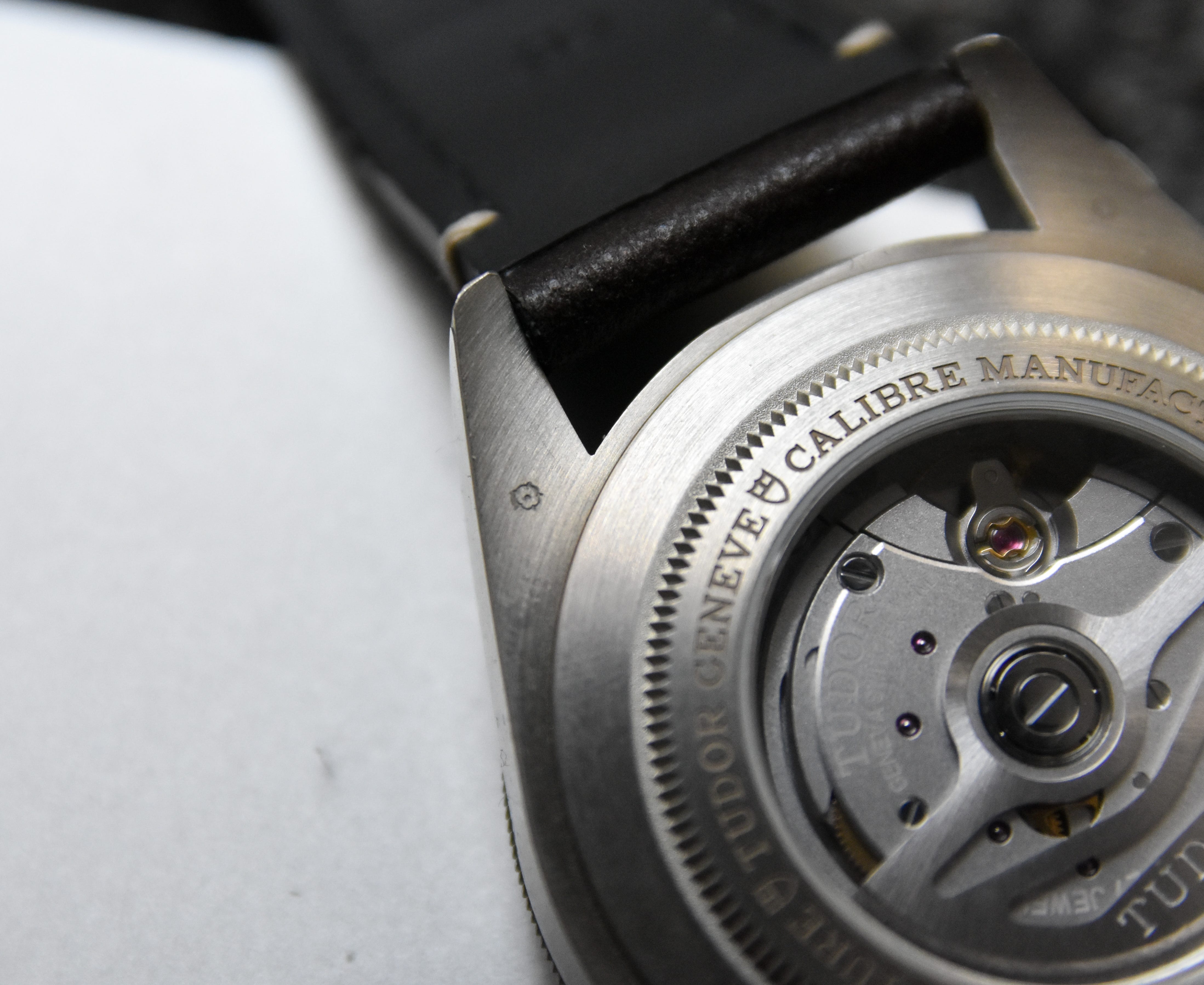 Black bay 58 caseback clearance
