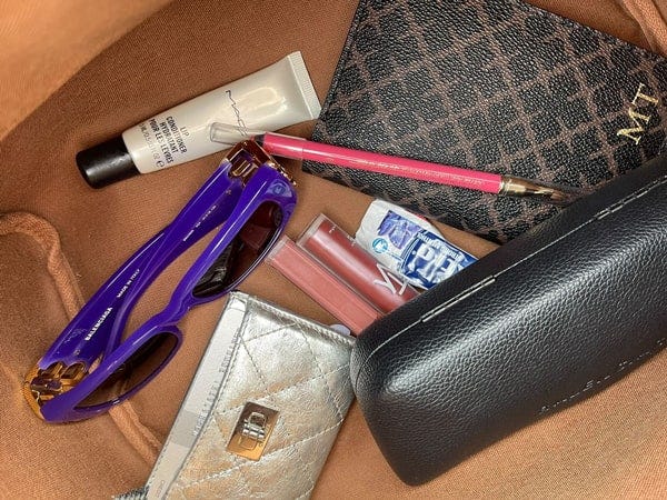 What's in my bag vogue sale