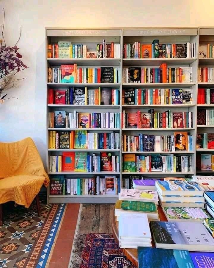 LIBRARIANS ARE ROCKSTAR!!! - by Temitayo