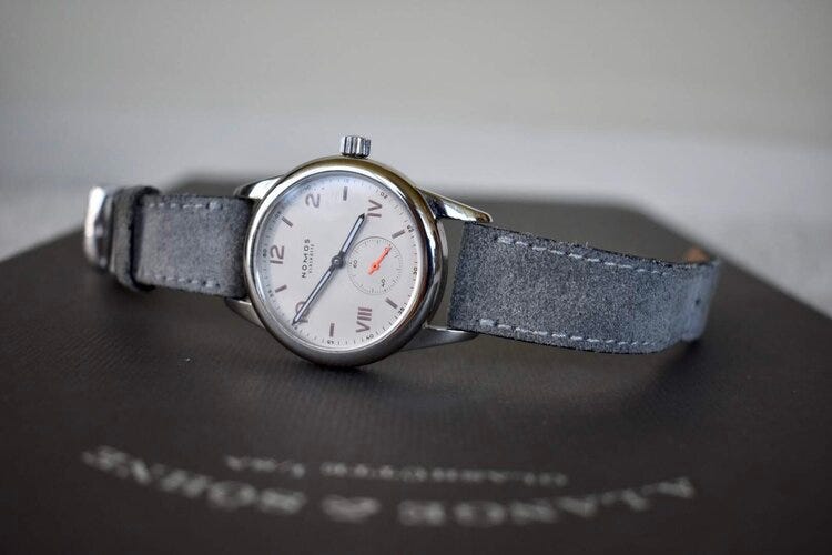 Nomos club campus 36 lug to lug outlet