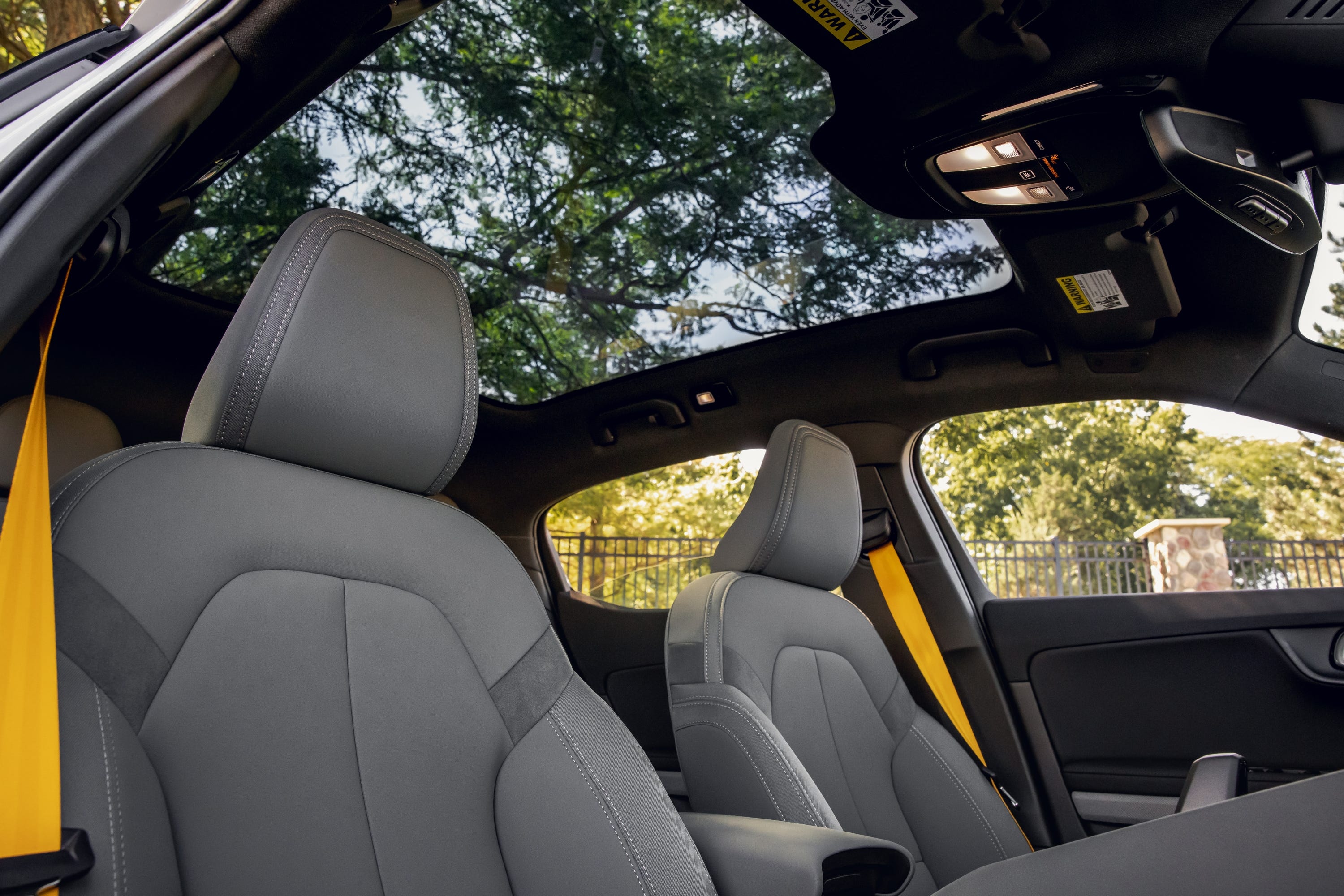 Polestar 2 shop sunroof