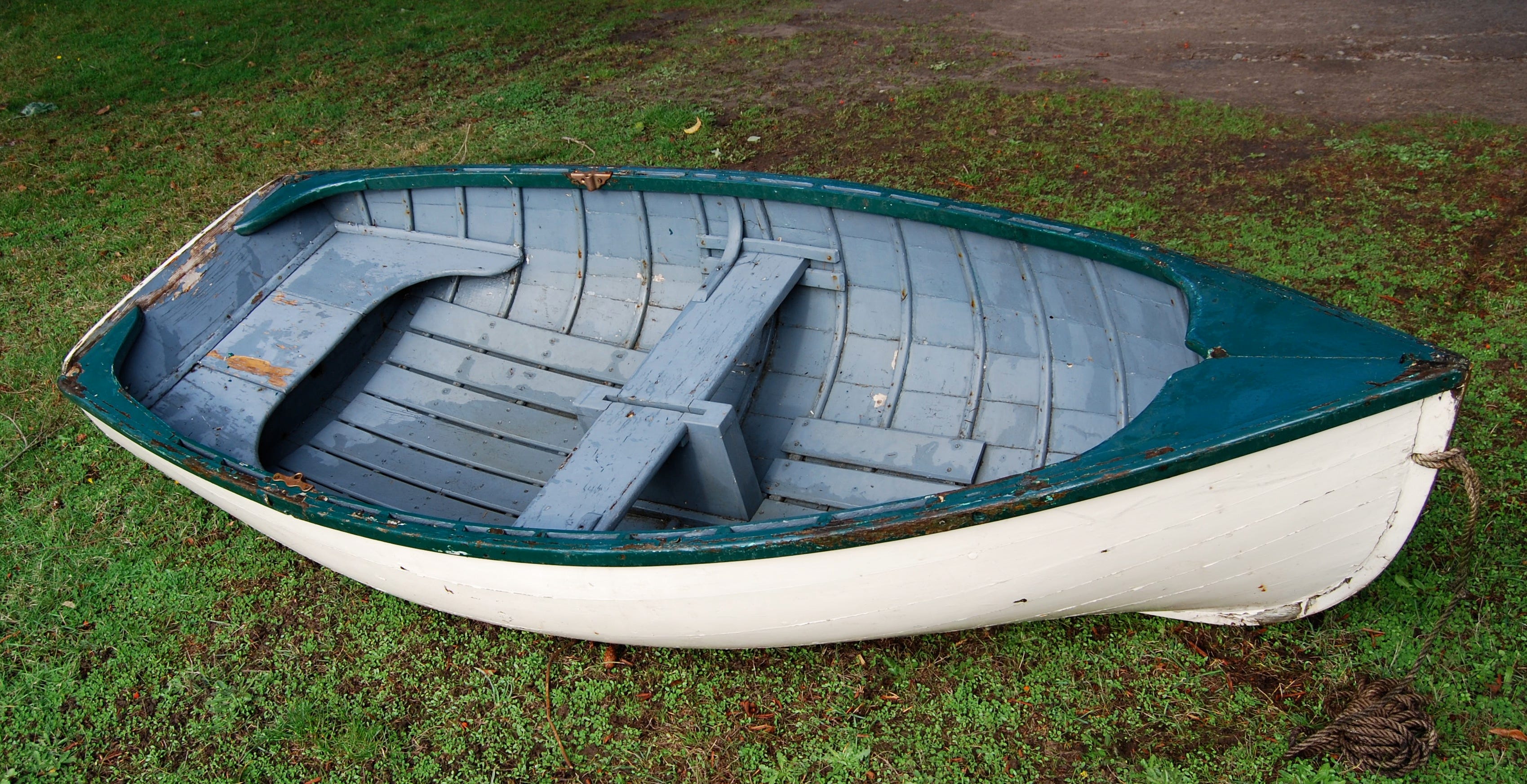 How You Can Restore a Classic Wooden Dinghy