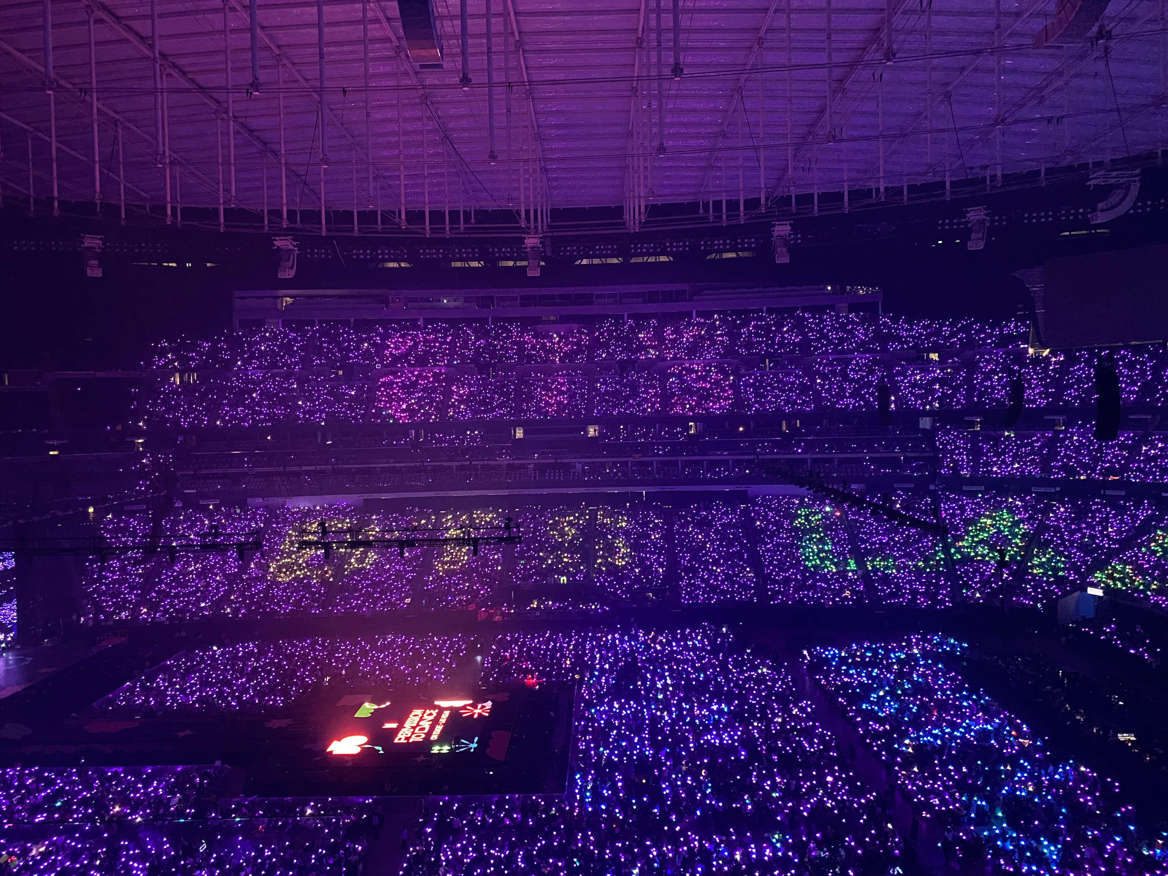 Do You Need A Lightstick To Enjoy A K pop Concert 