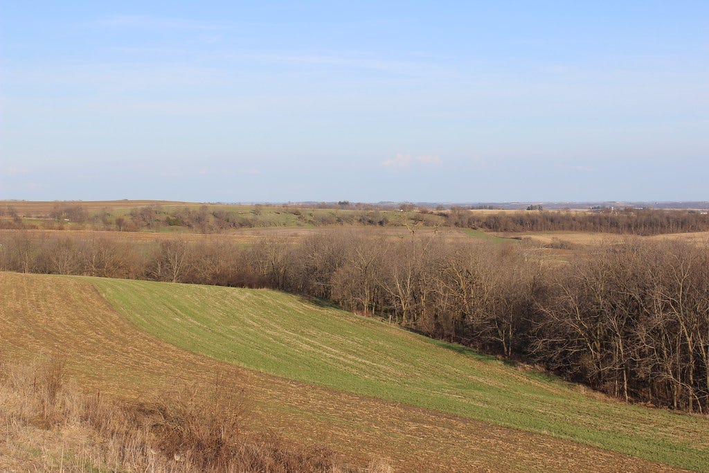 Decorah Iowa Guide to Fishing, Paddling, and Camping the Area