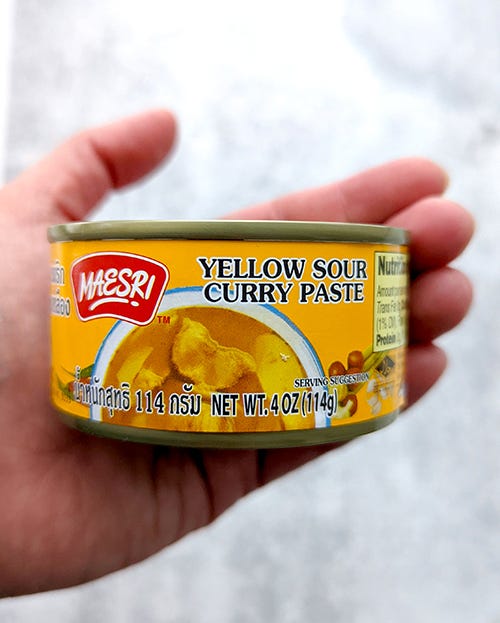 Sour yellow curry shop