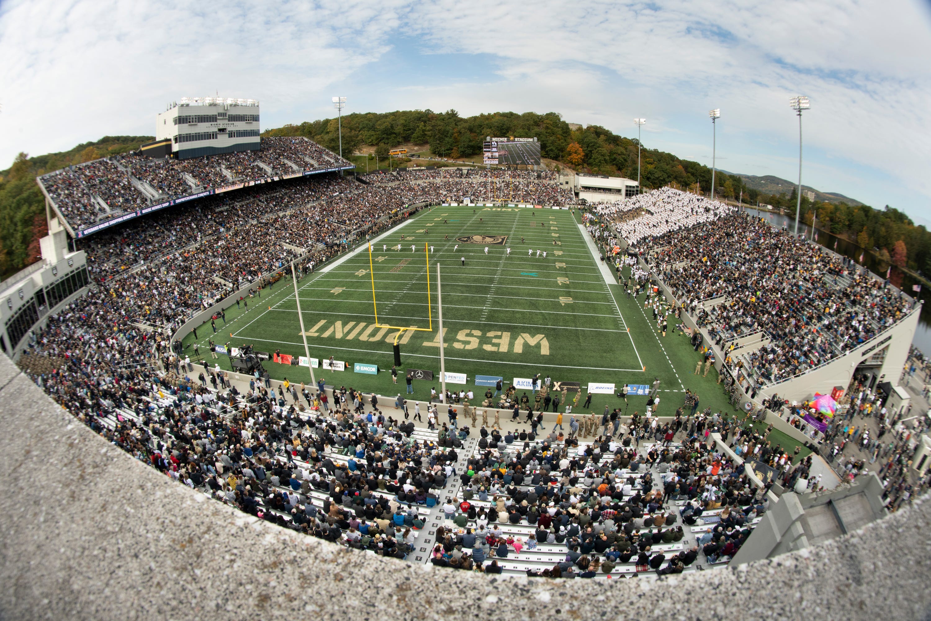 UConn Football Weekly: 2022 Schedule Preview