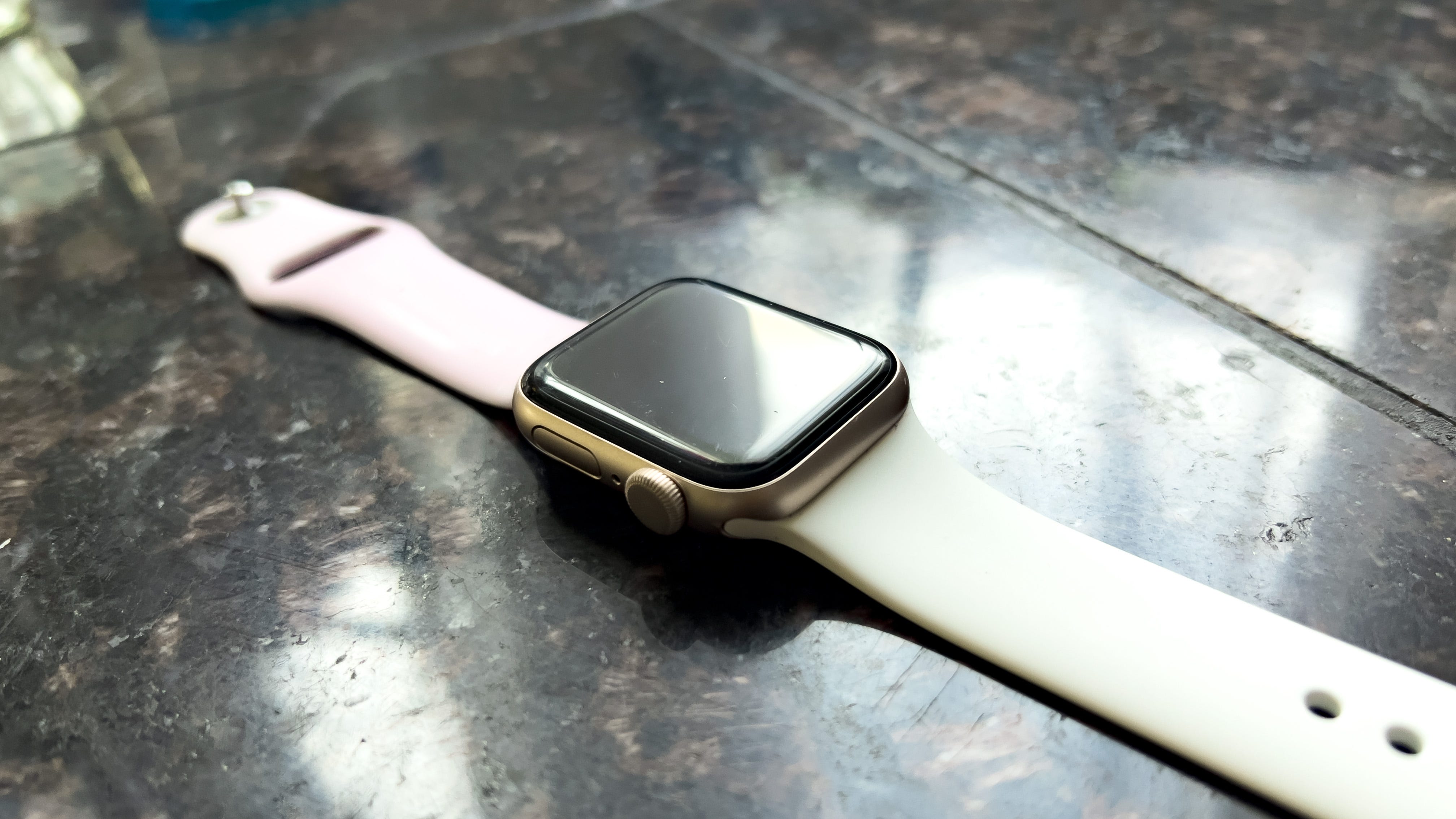 Apple watch clearance s3 gold