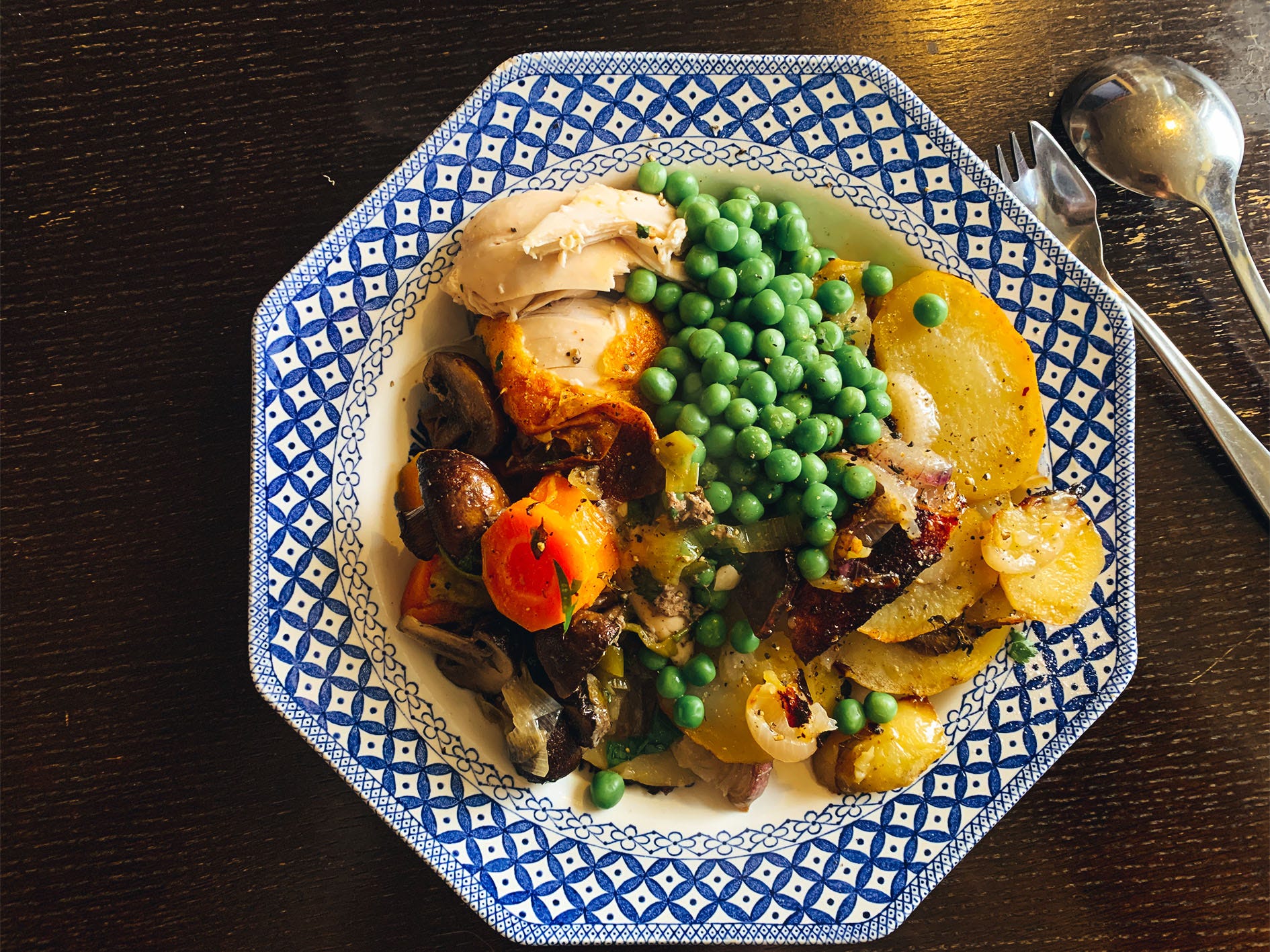Tender claybaked chicken & potatoes boulangere