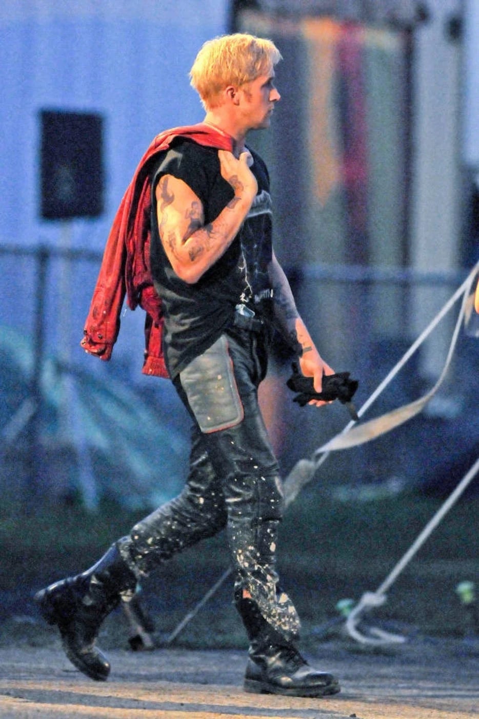 Ryan gosling metallica t shirt hotsell