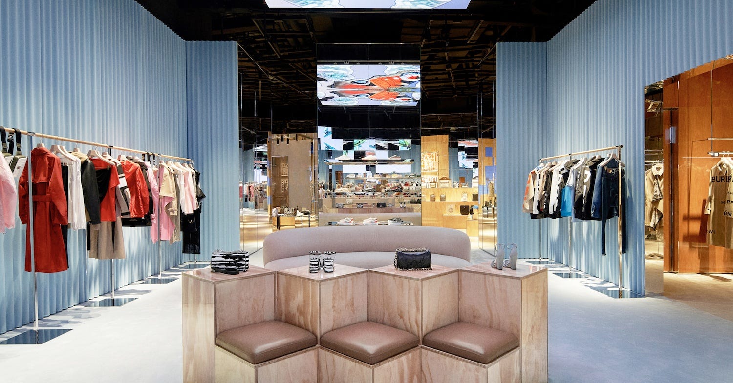 Burberry store online presence