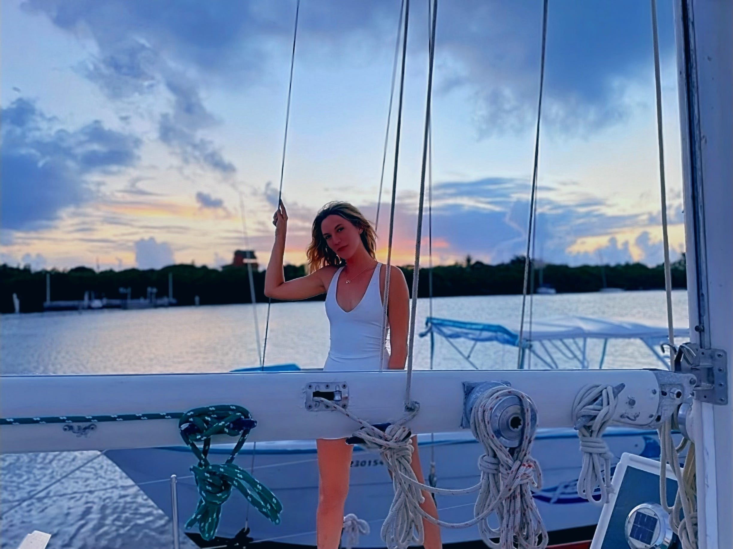 Mona Wales Weather Report Mommy Issues with Mona Wales