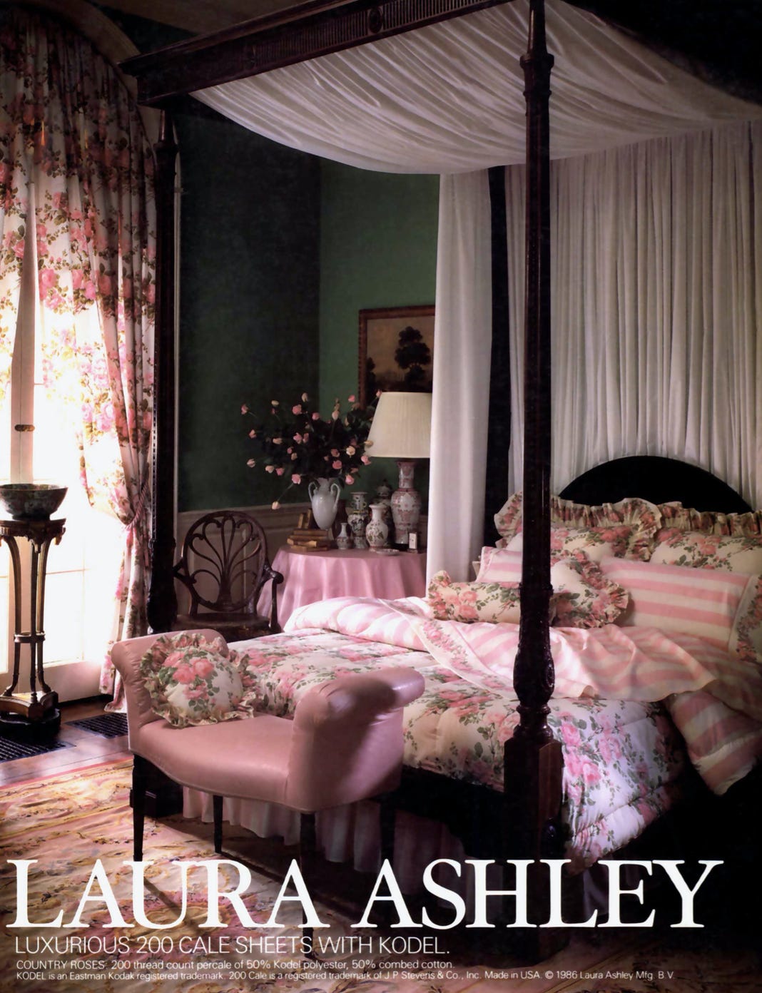 Holly hobbie canopy deals bed
