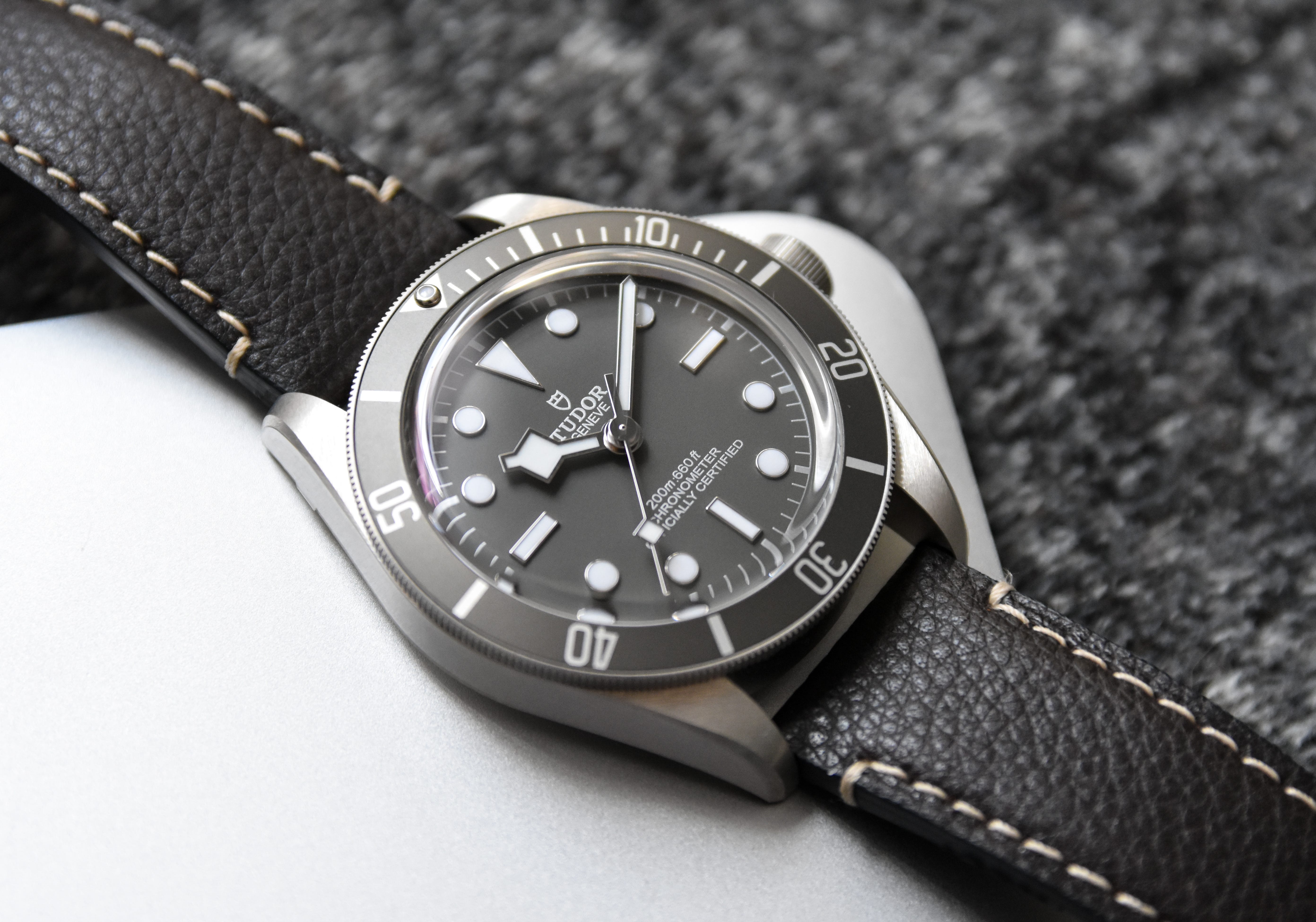 Tudor black store bay 55