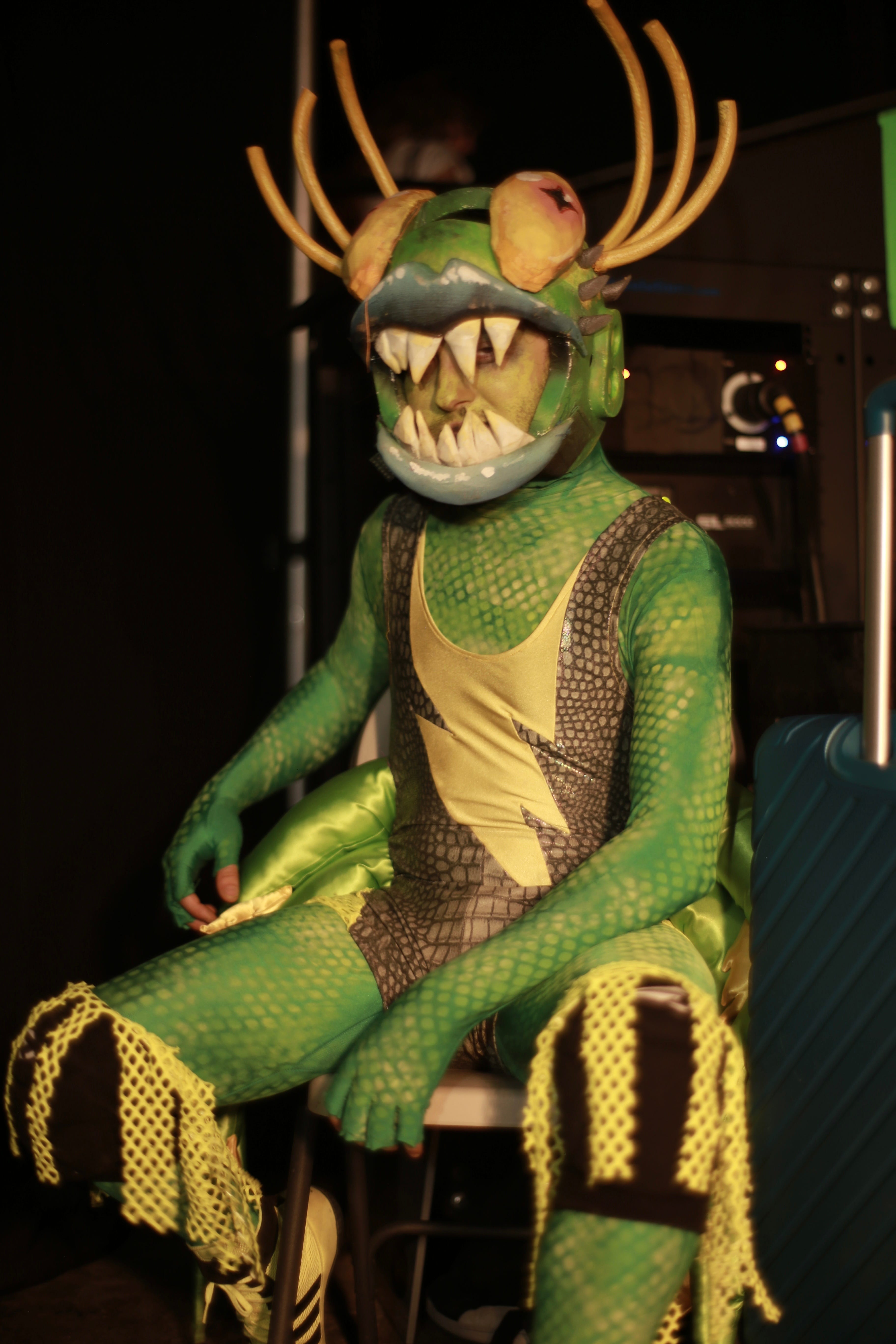 CHOKE HOLE Charlie H. Stern’s PWI Archive