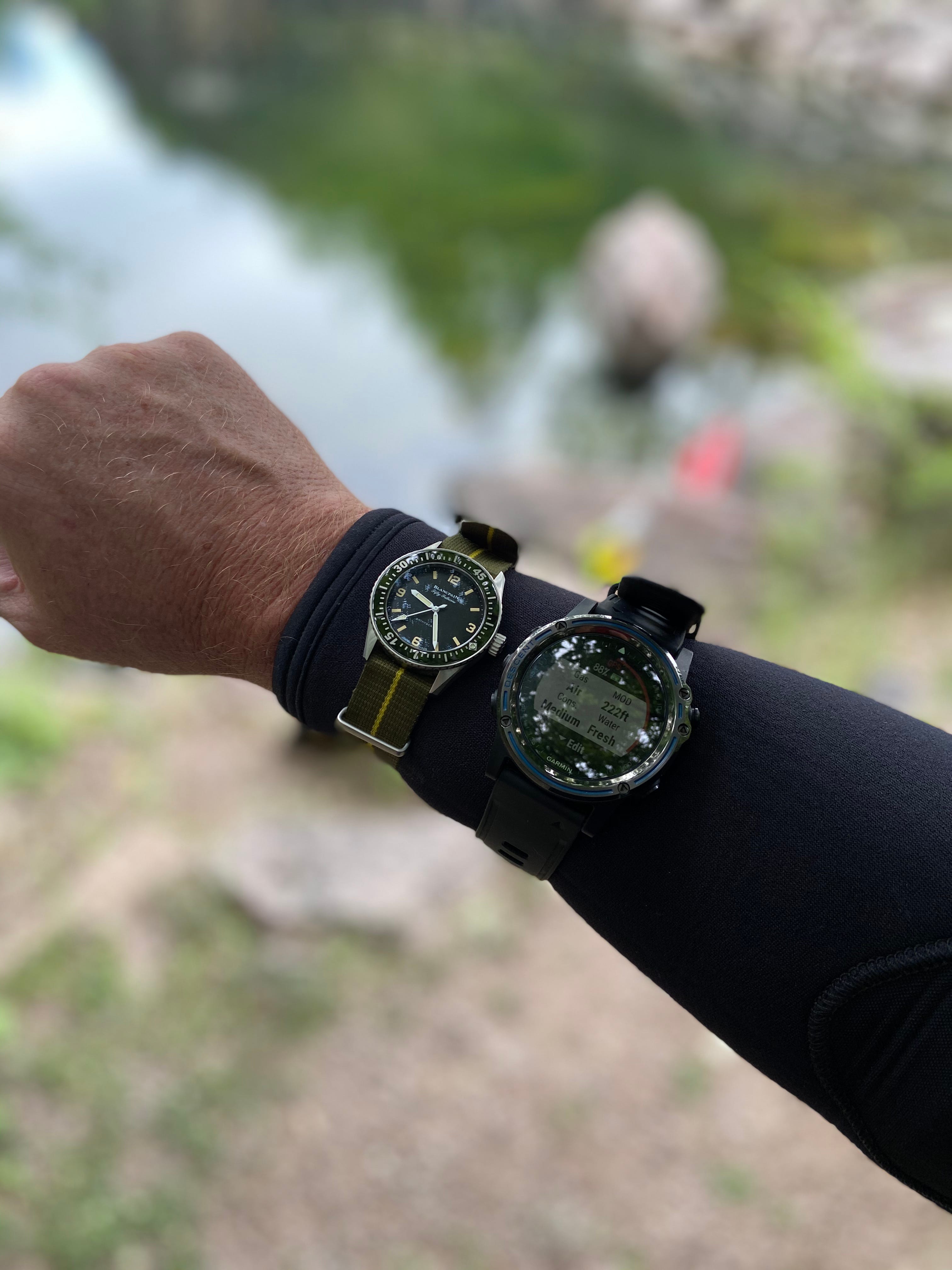 Suunto apple sales