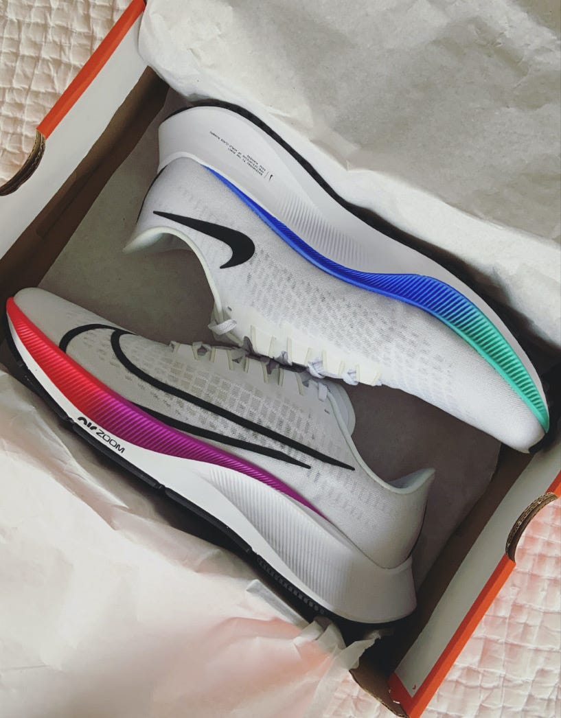 Pegasus 37 olympic color top
