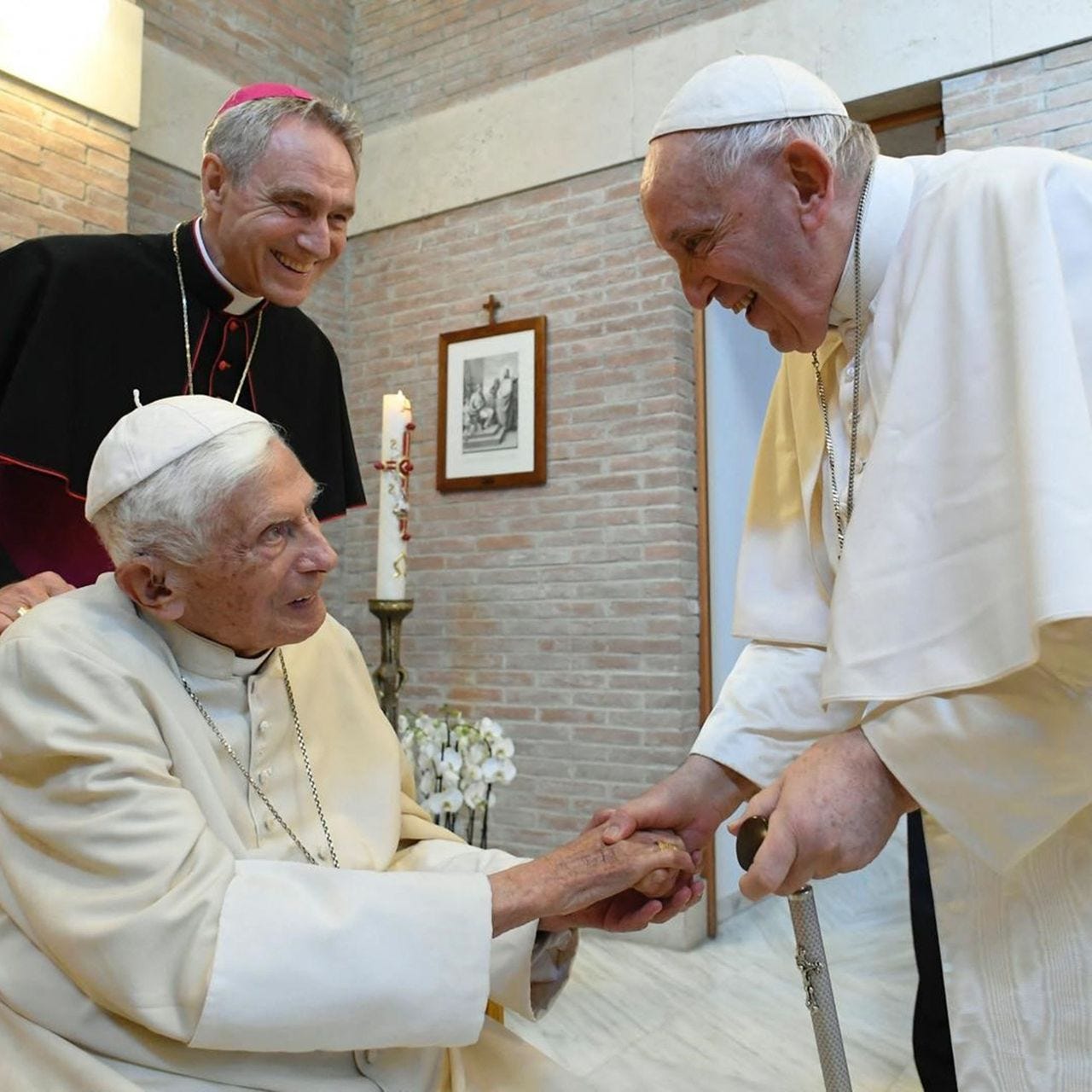 Pope Francis asks for special prayers for Pope Emeritus Benedict, who ...