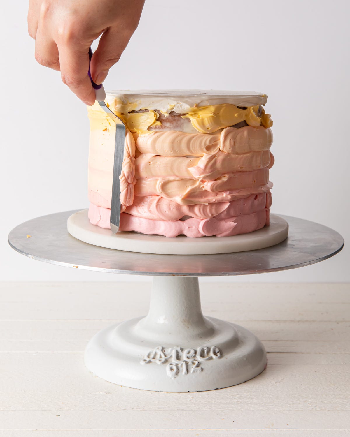 How to Ice a Perfect Ombré Cake Tessa Huff's Bake Club