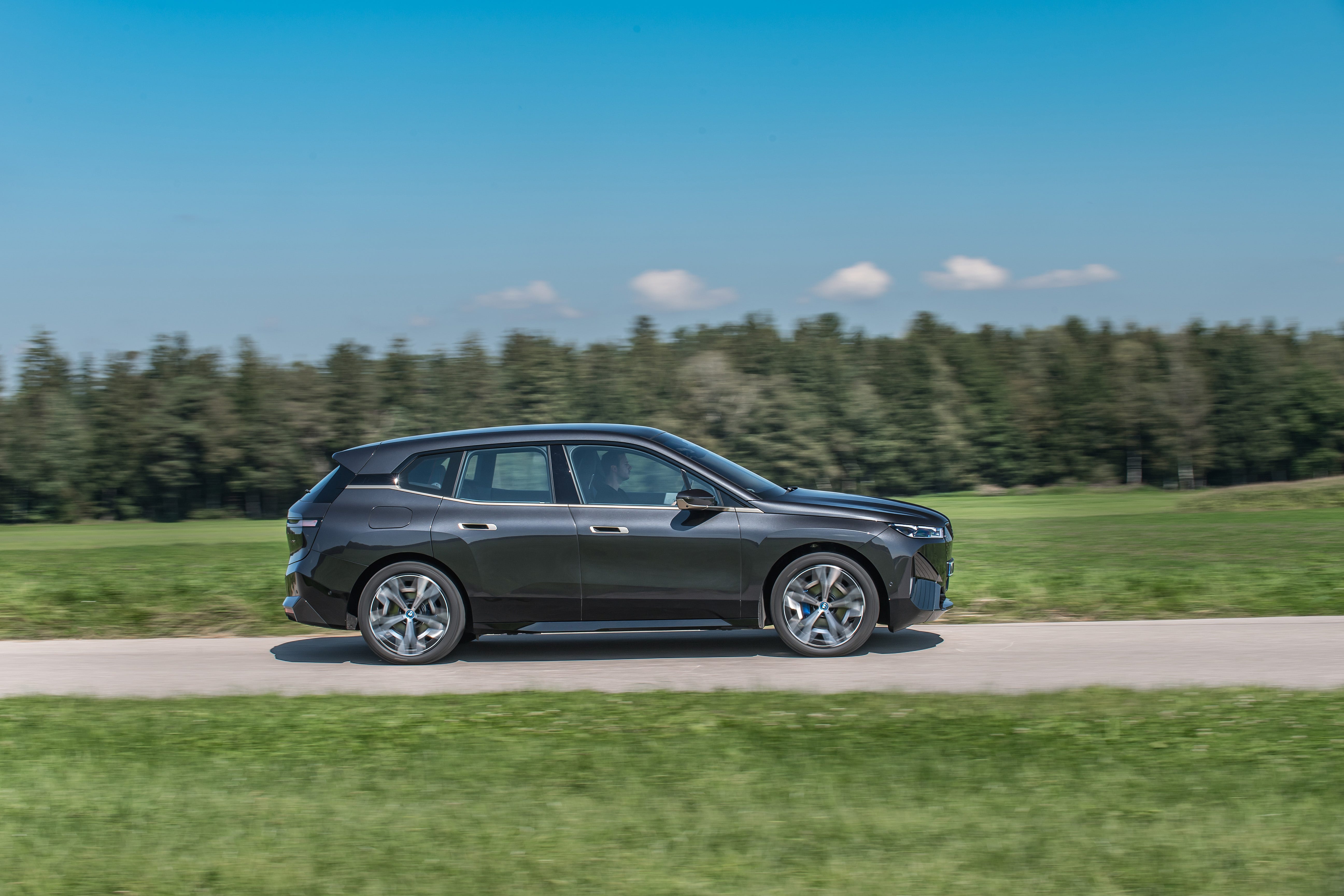 2022 BMW IX Review A Truly Fantastic Electric SUV 2022-bmw-ix-detailed-carexpert