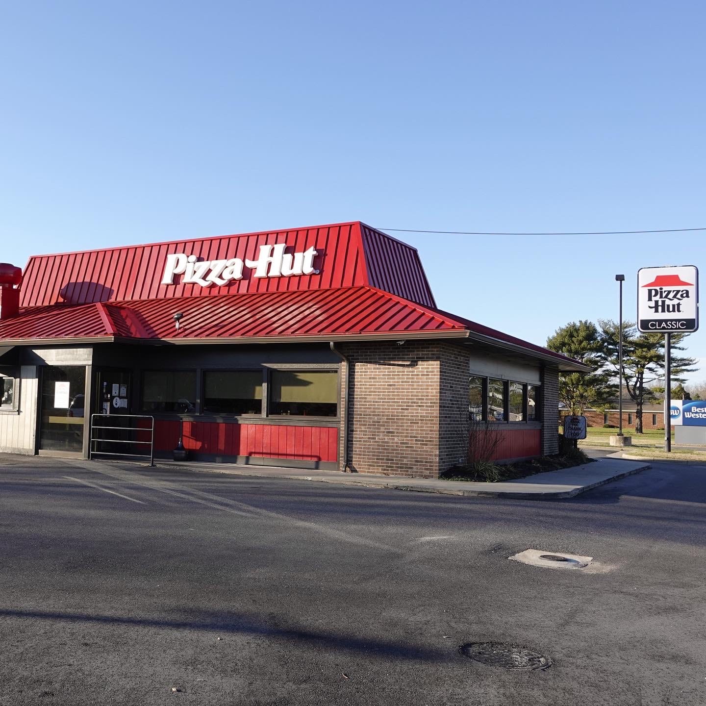 The Retrologist's Guide to Pizza Hut Classics