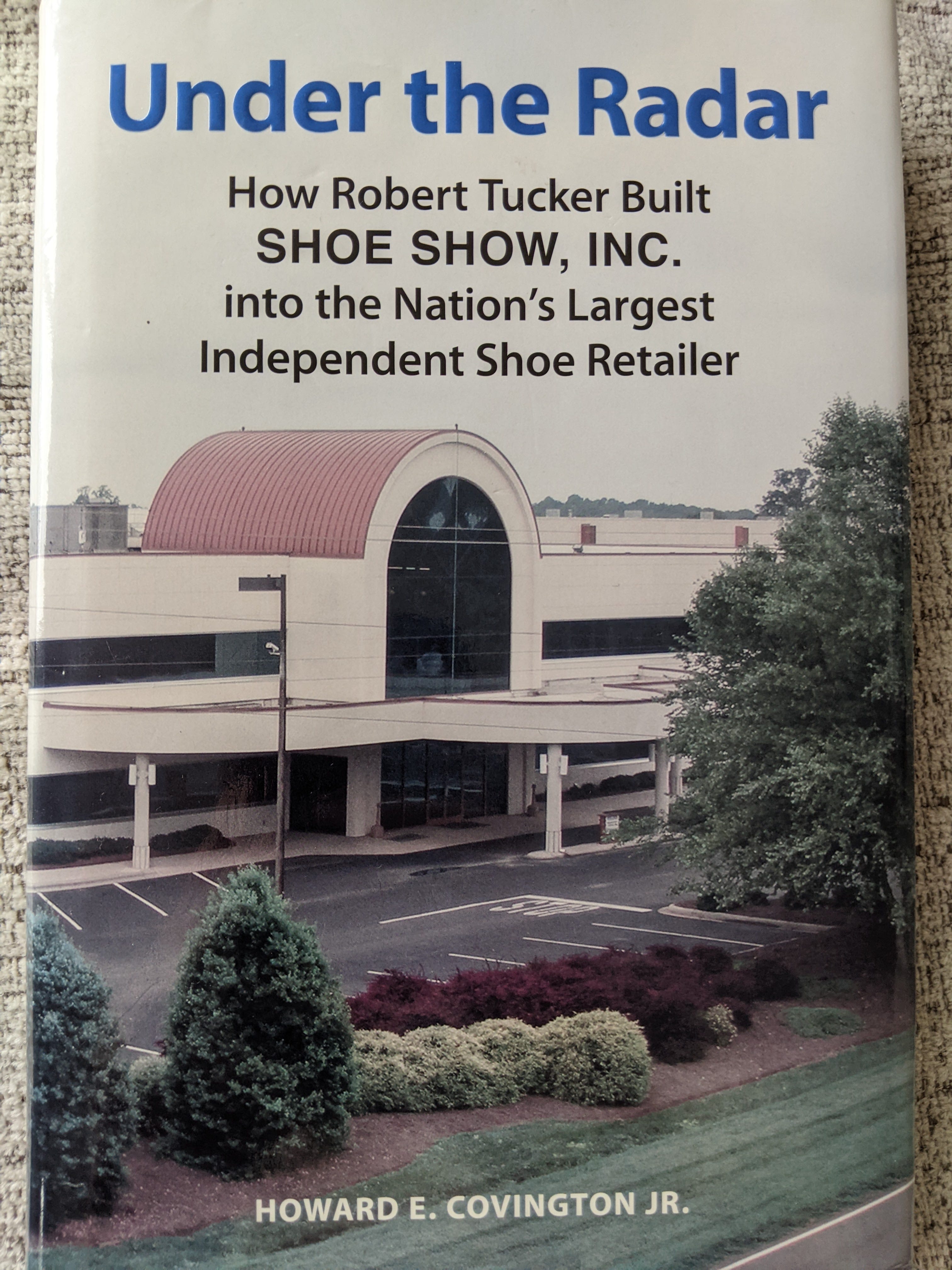Robert tucker shoe show top