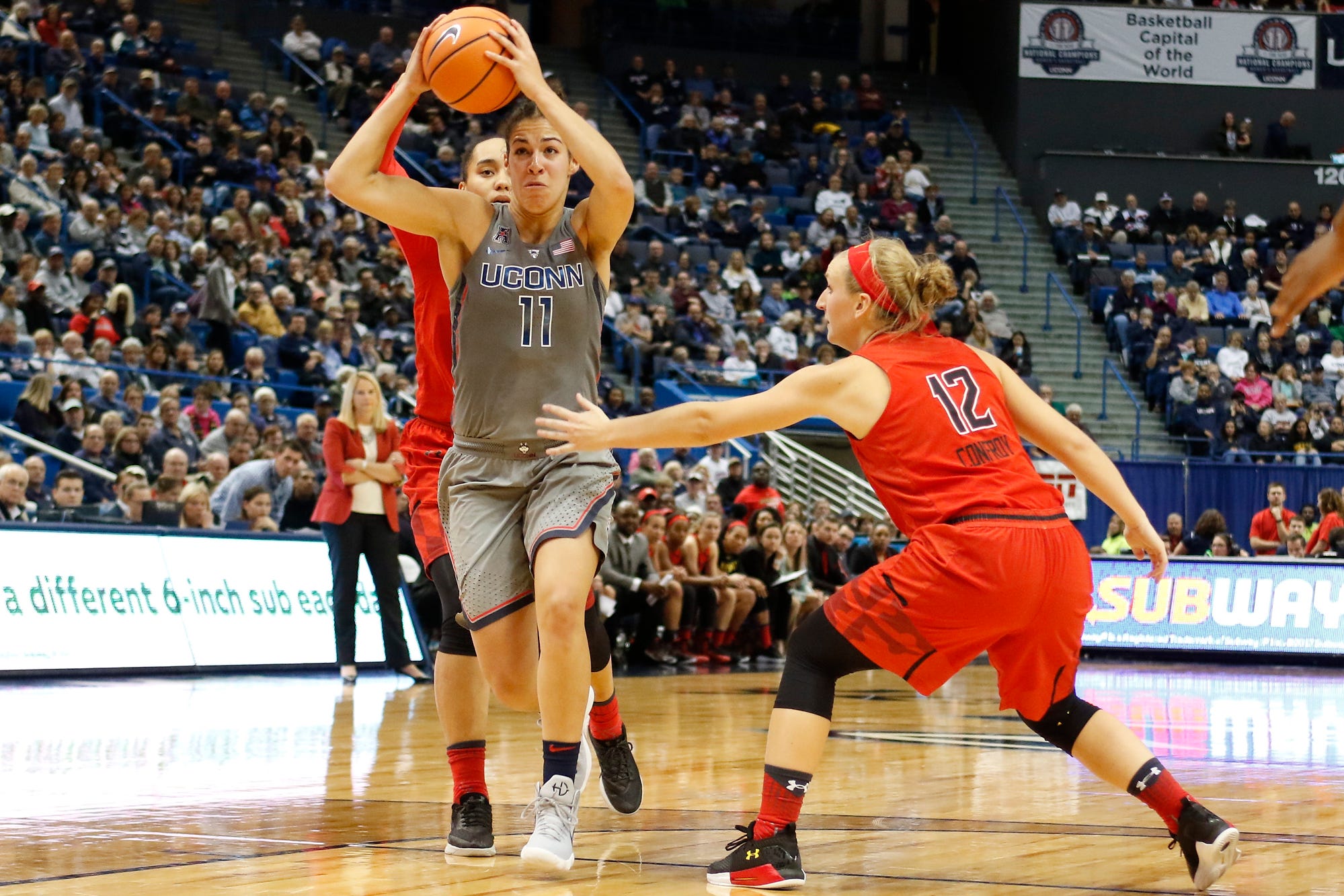 Ranking UConn s worst uniforms of all time