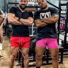 Parabéns, Italo. - by Irmãos Caverna - Cenas Cavernosas