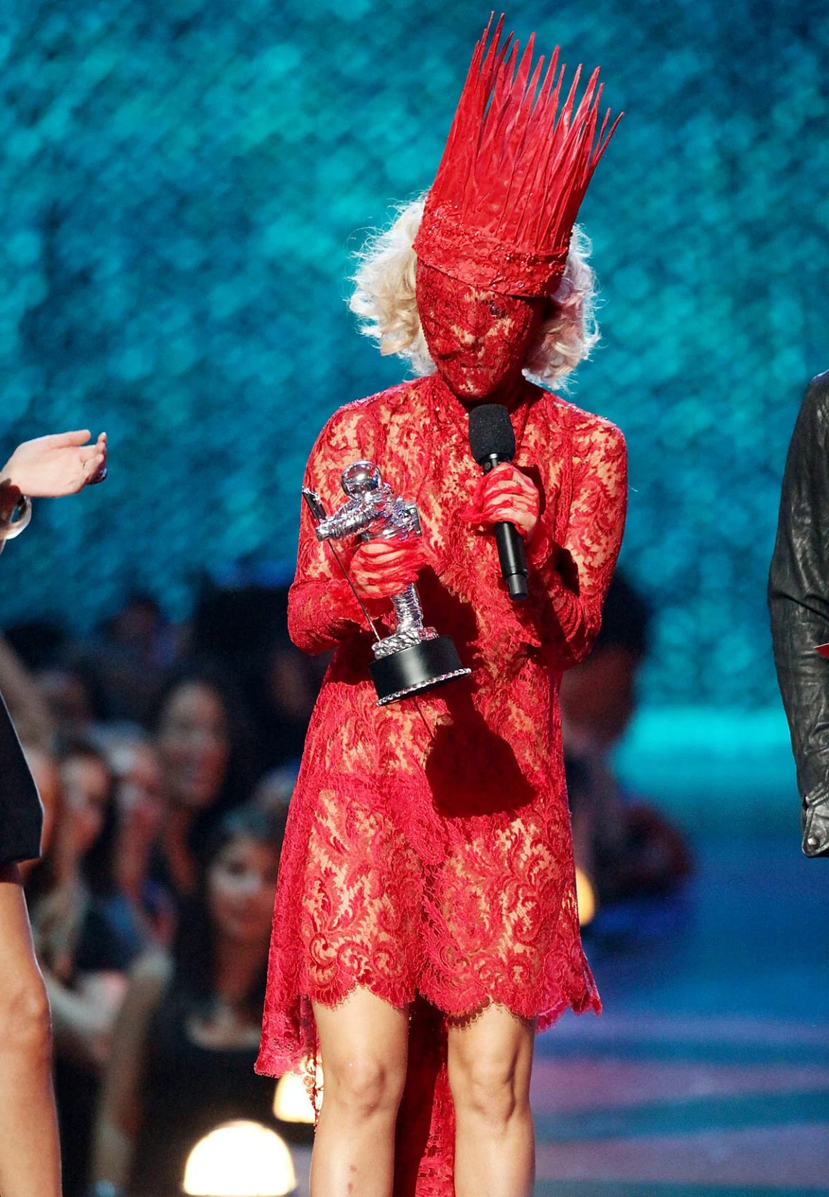 Gaga outfit outlet