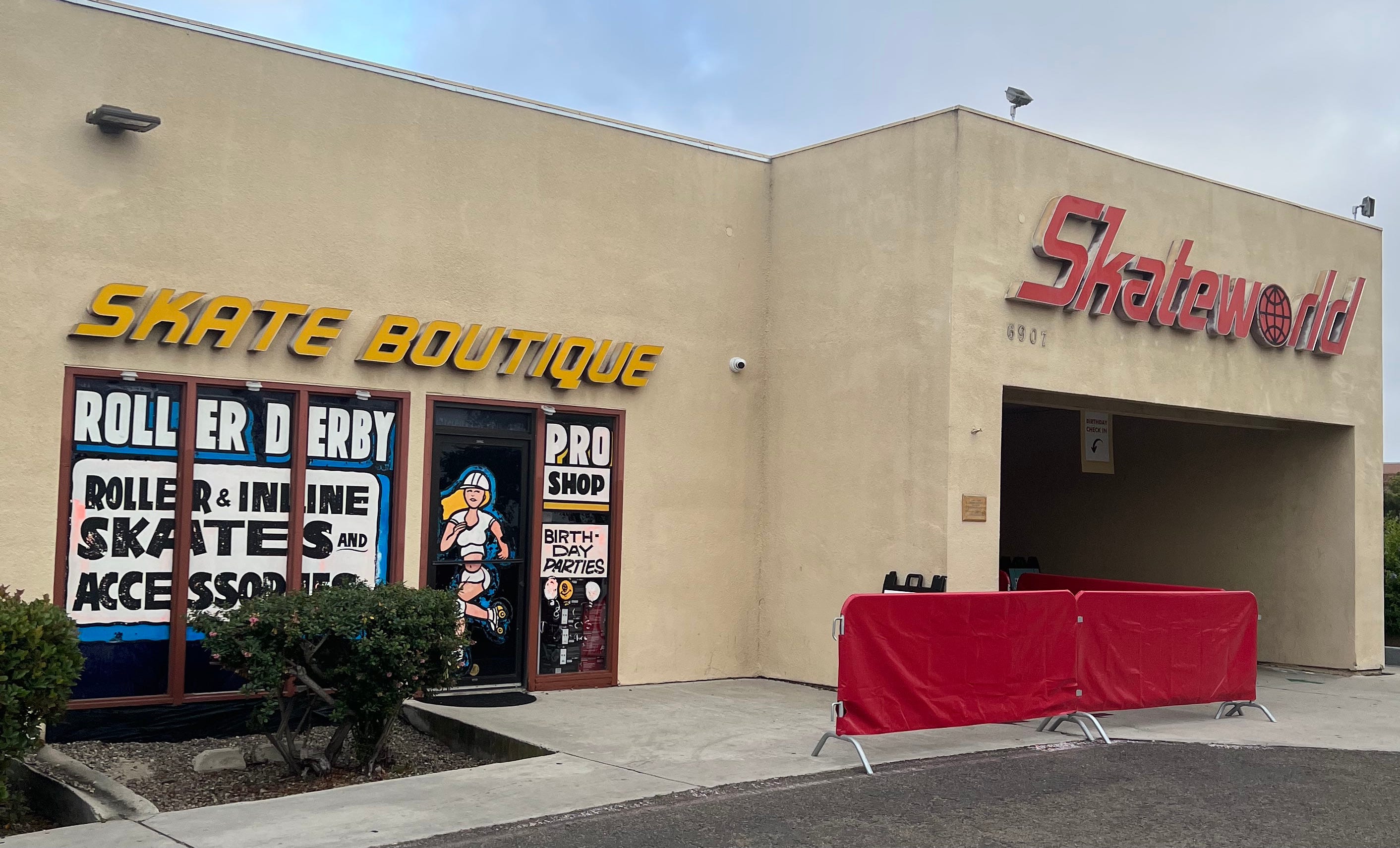 Skate world shop deals
