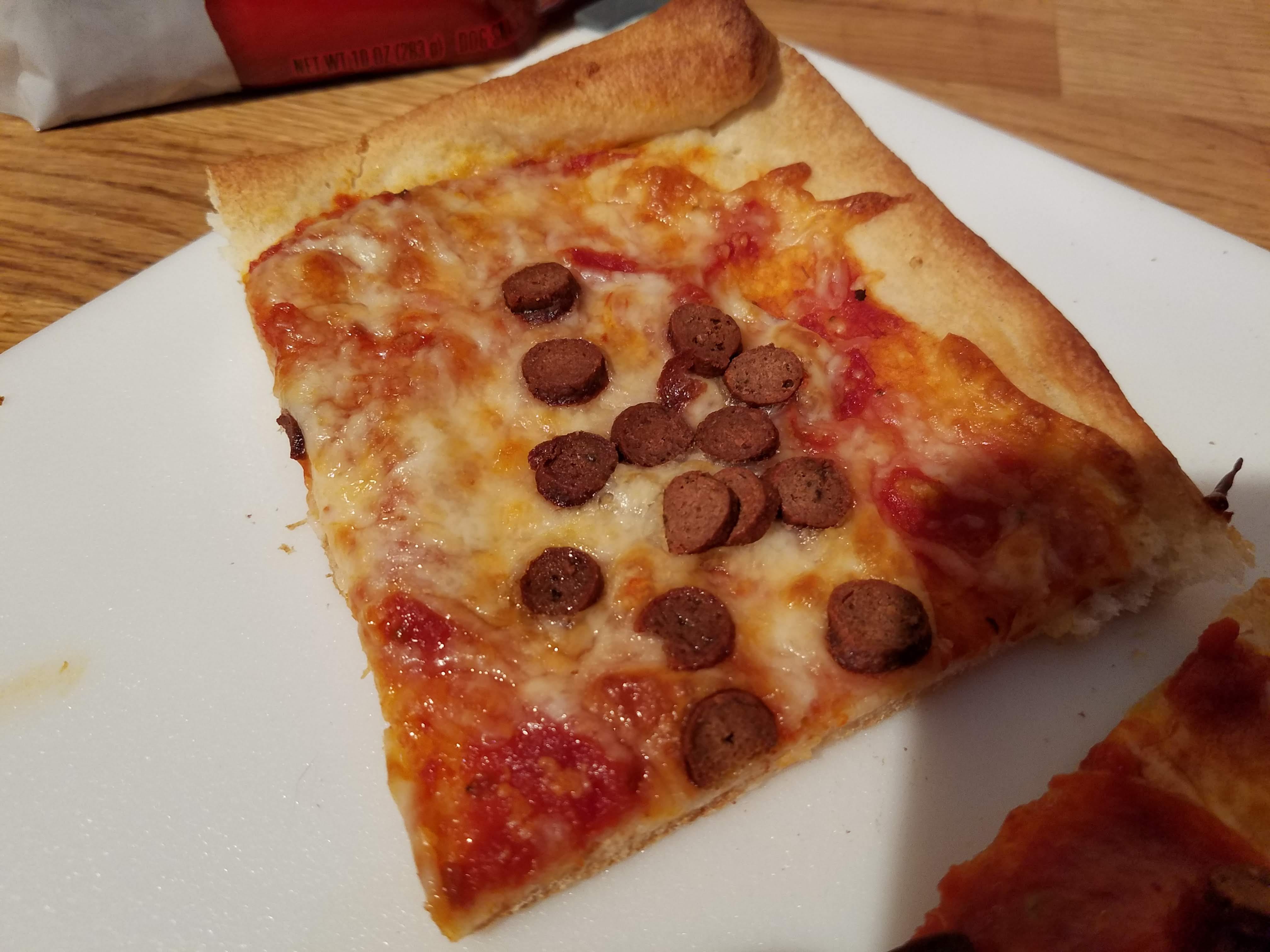 Is pepperoni pizza bad for dogs online