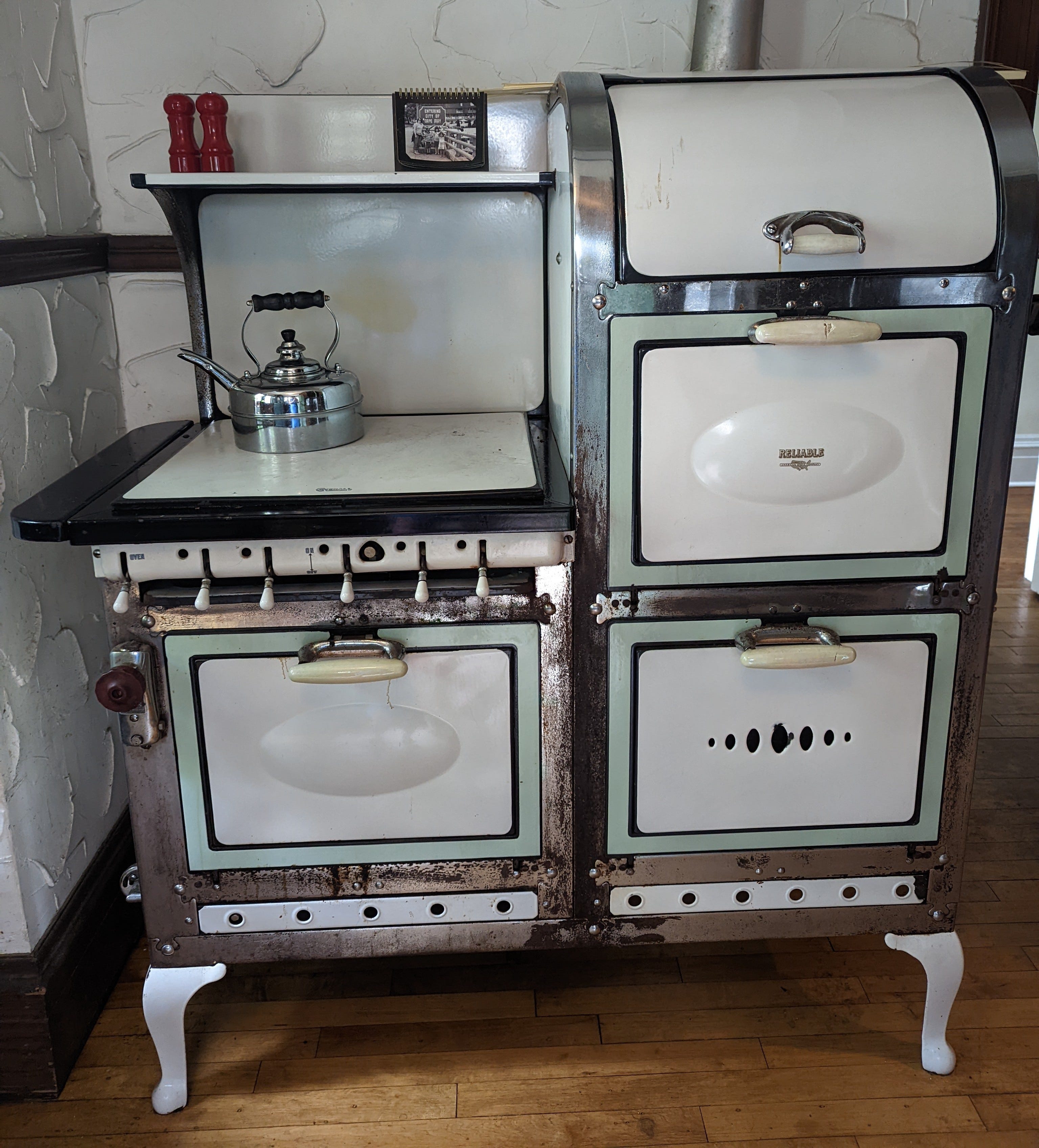 Zomboid Antique Oven 99 - wmes1nk