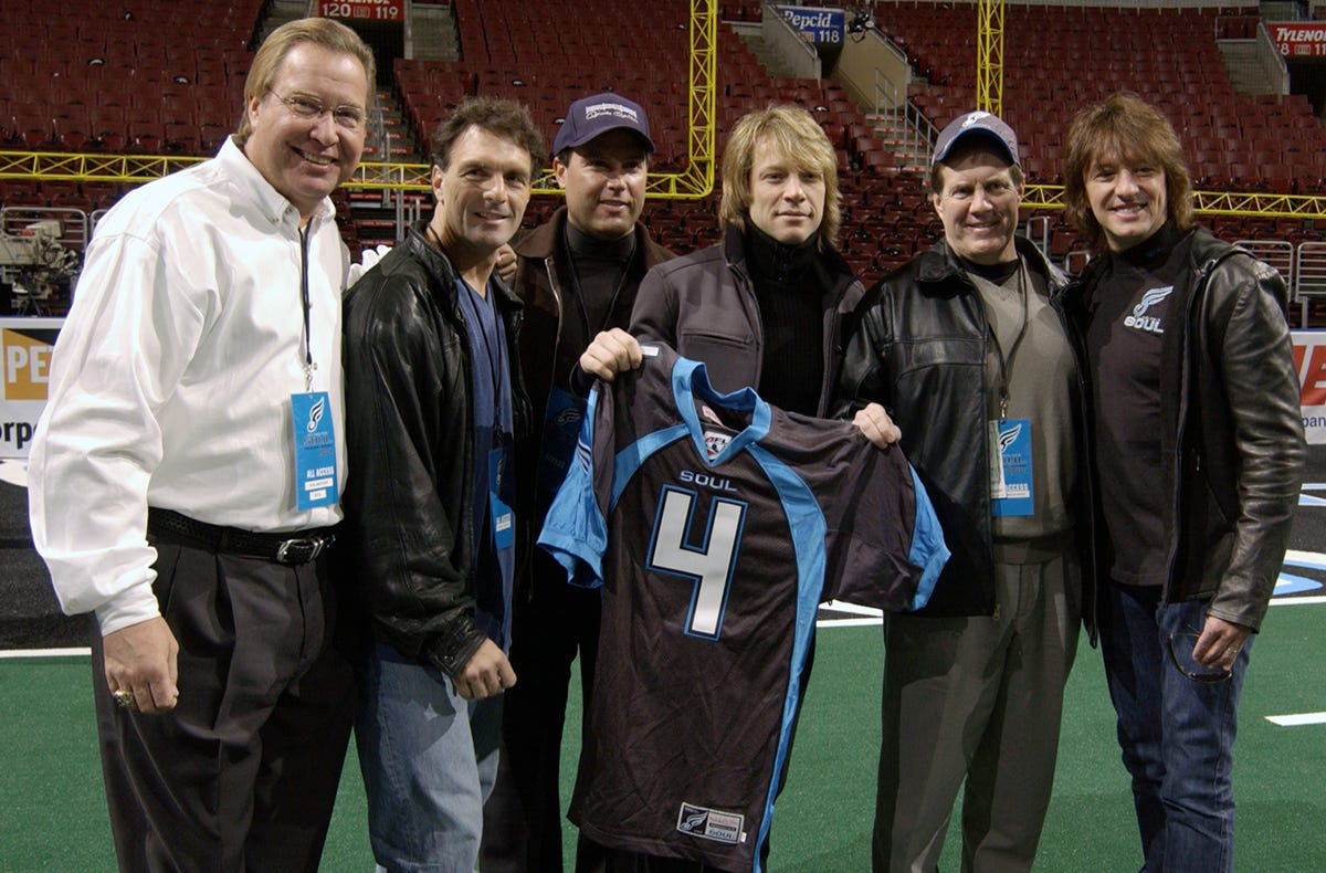 JON BON JOVI & RON JAWORSKI　直筆サイン　ヘルメット JON BON JOVI & RON JAWORSKI直筆サインヘルメット