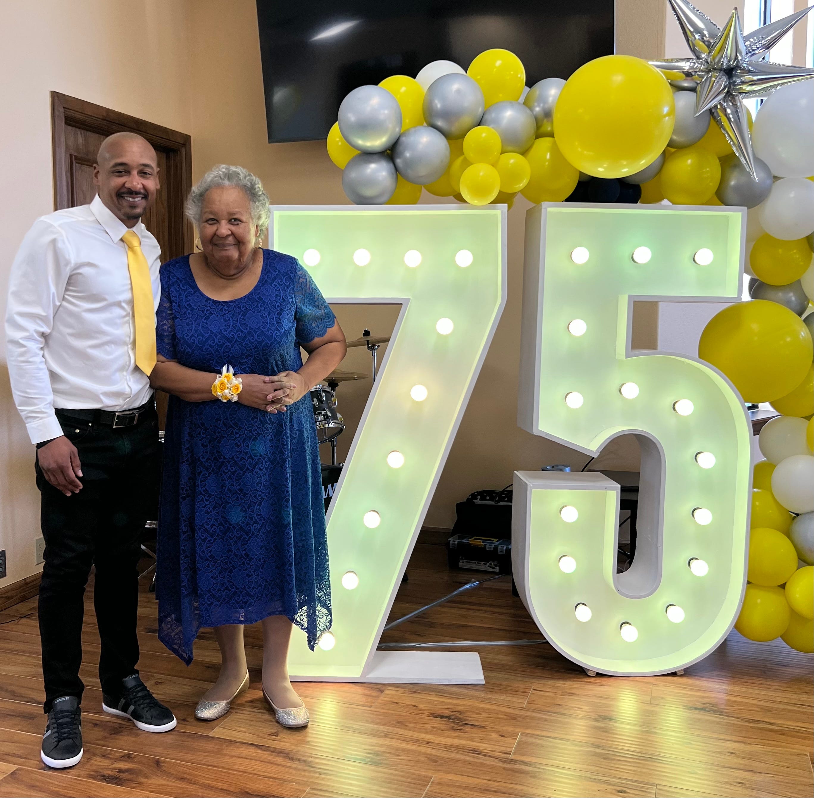 Mom cheap 75 birthday