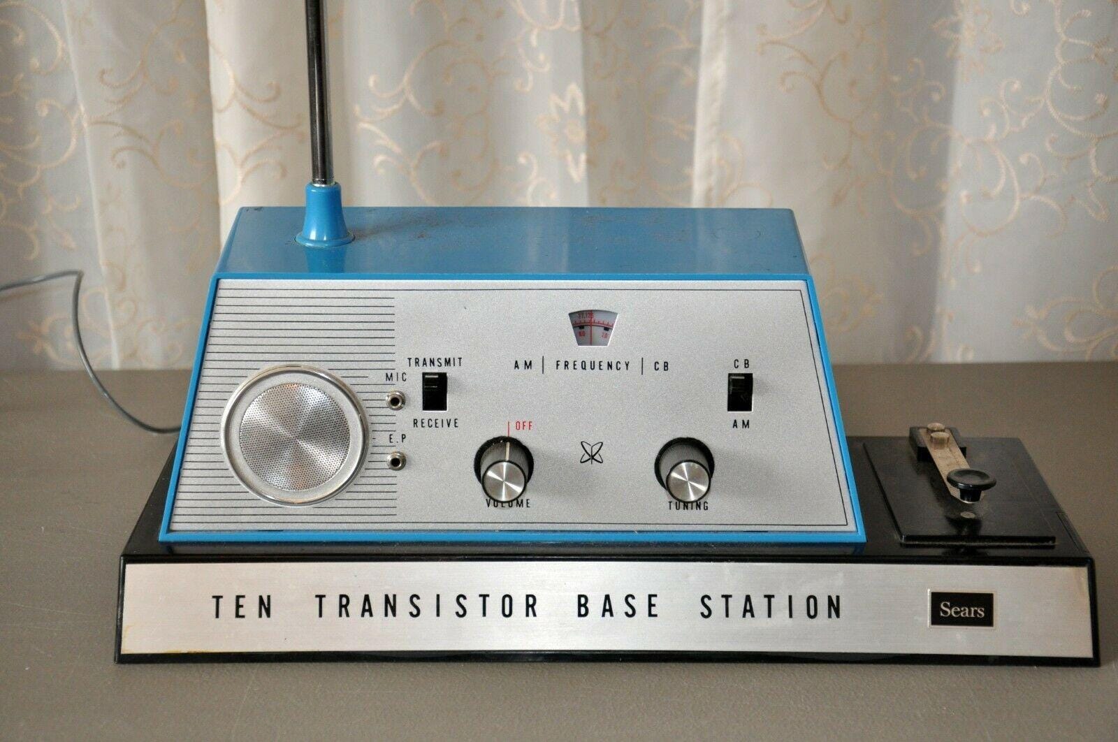 CB RADIO Vintage lowpower base stations for children