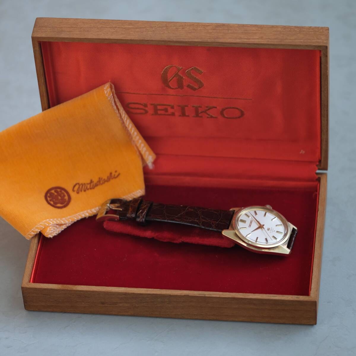 I'm going to count to three. - the Grand Seiko guy