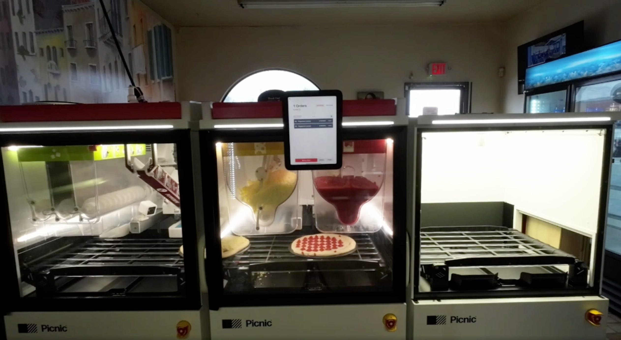 How to Run a Robotic Pizzeria - Ottomate