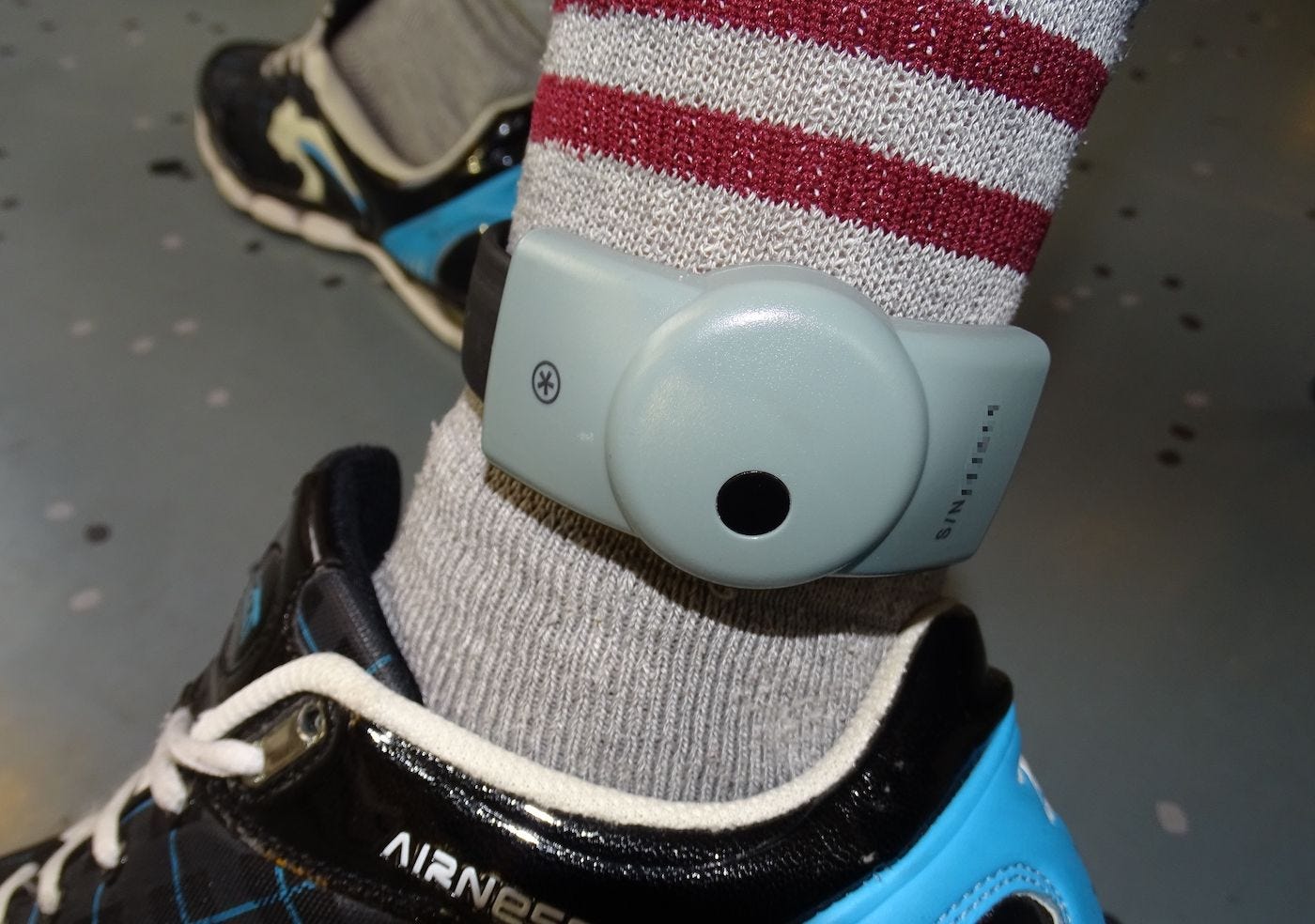 Fitbit discount ankle bracelet
