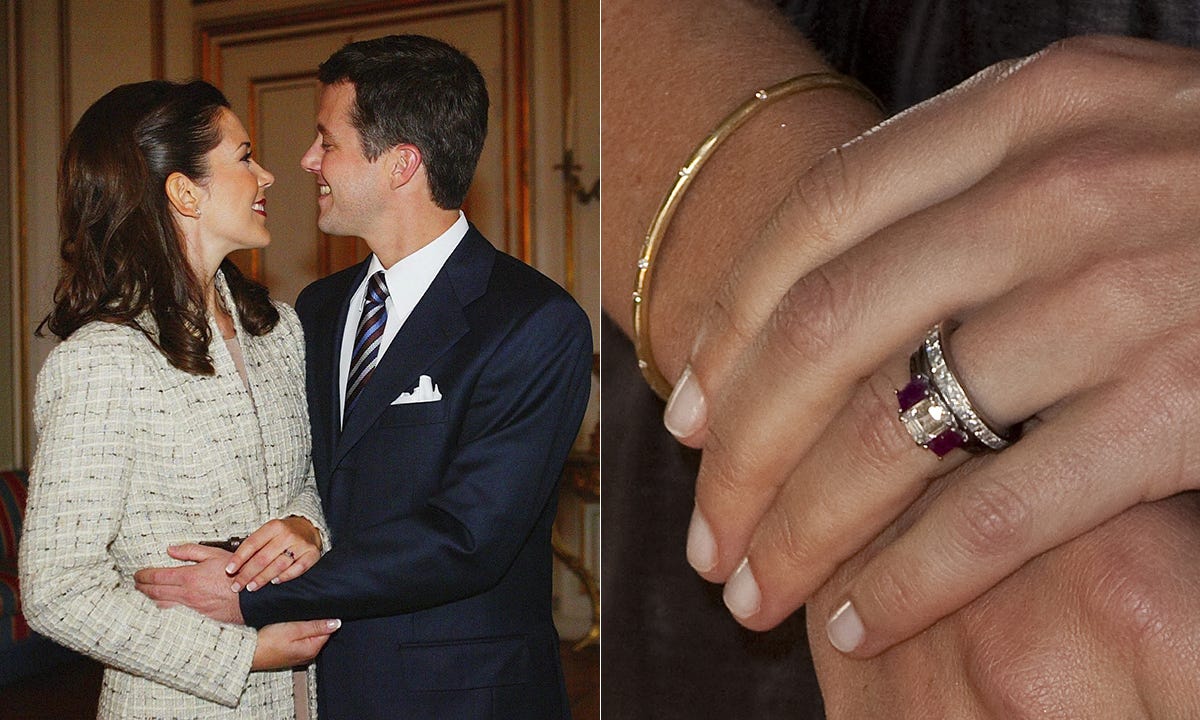 Queen crown engagement ring hotsell