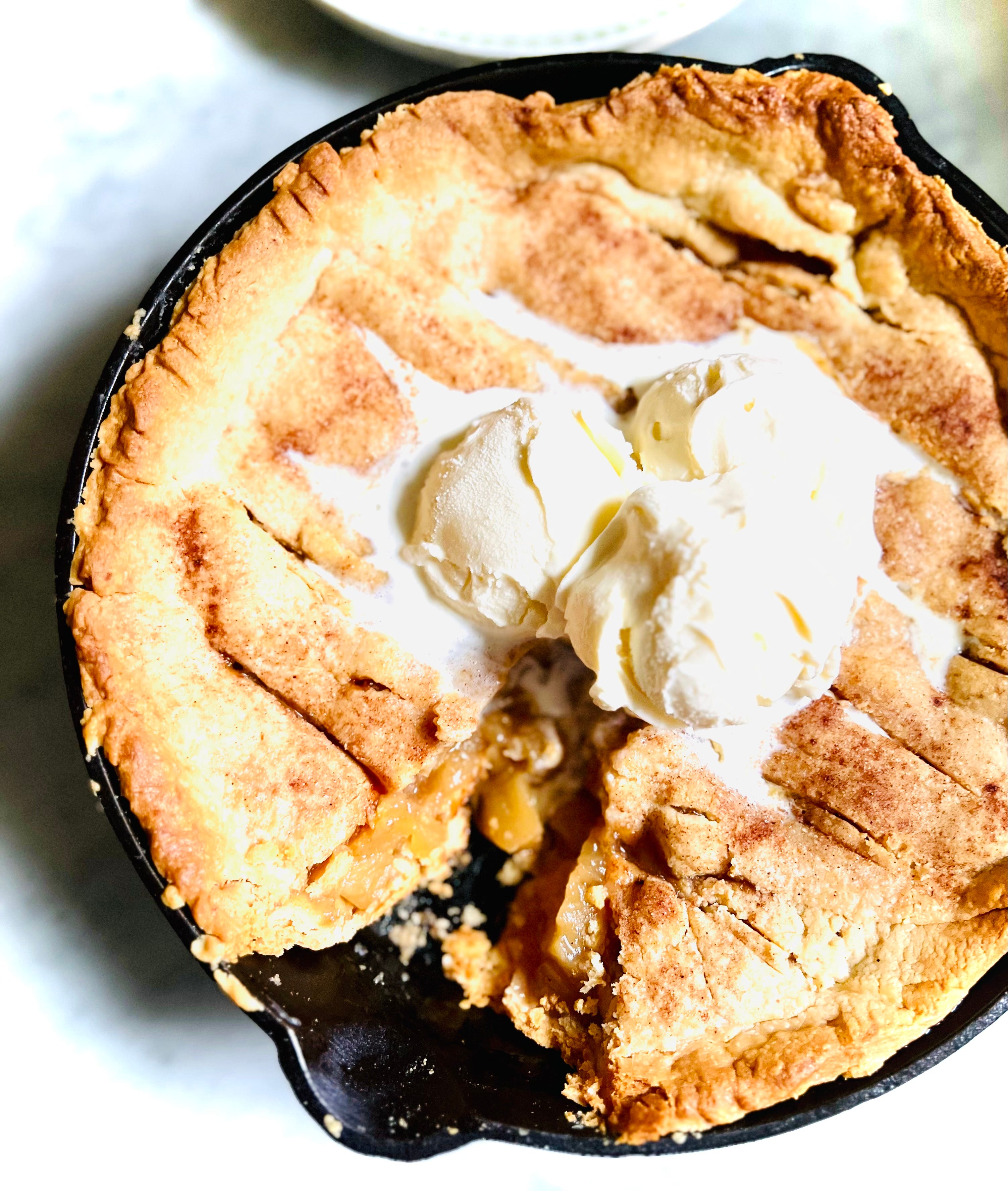 Trisha Yearwood’s Iron Skillet Apple Pie No. 252