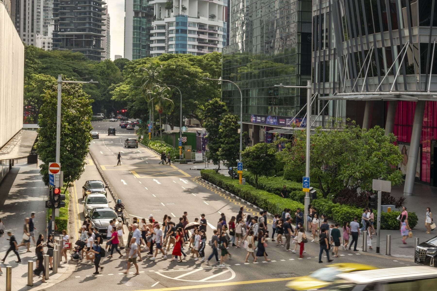 Singapore’s GDP Expansion Beats, Sees 2024 Growth of 13