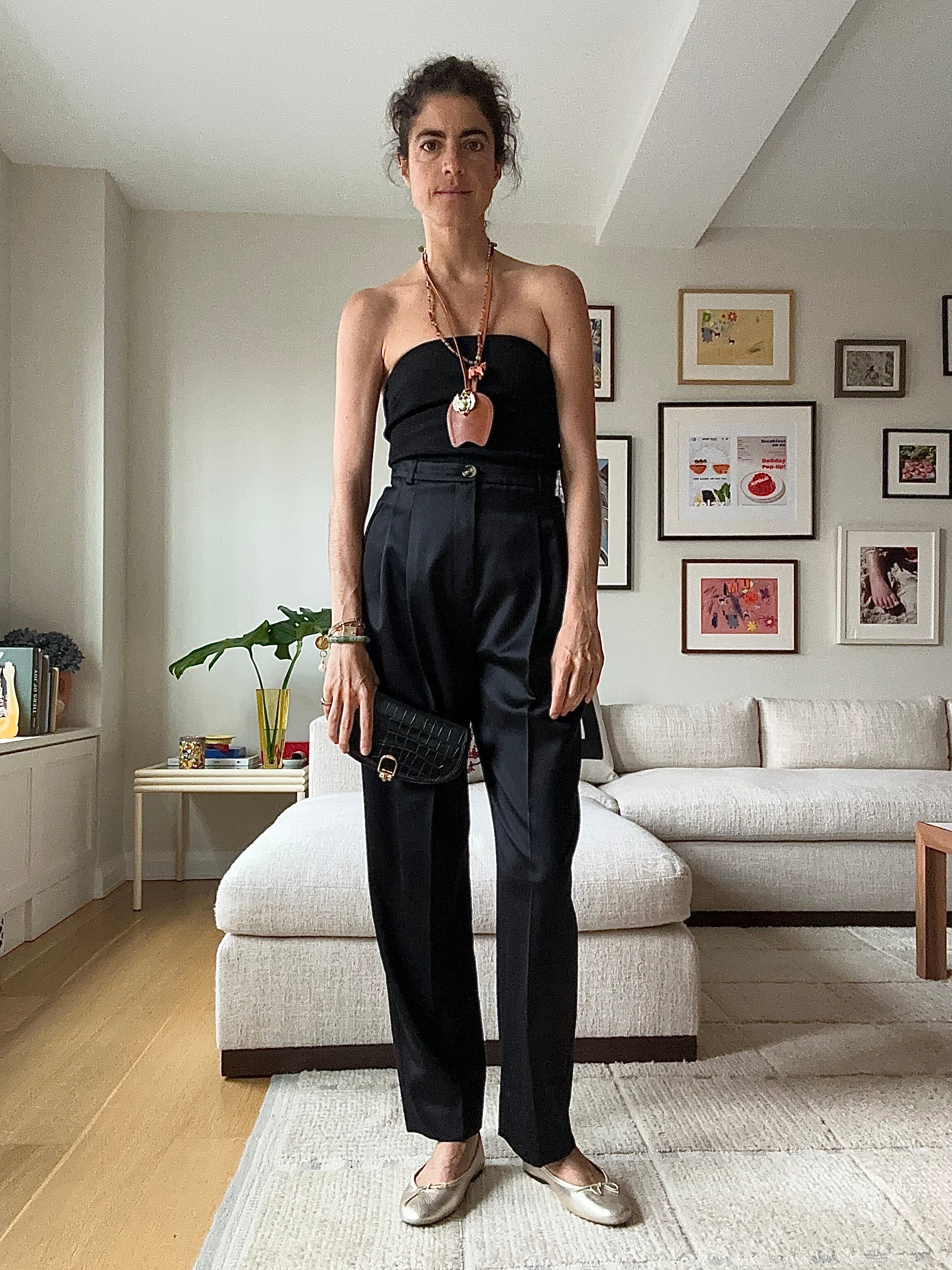 A lookbook of outfit ideas for the last month of summer