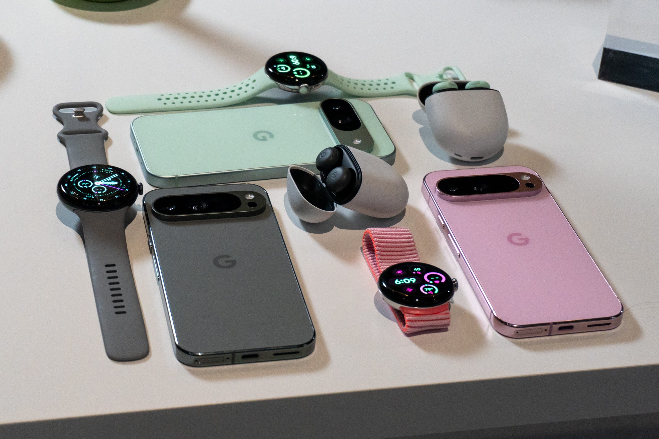 Pixel 9 Pro XL & Pixel Buds Pro 2 & 他 Google Pixel 9 Pro XL & Pixel Buds Pro 2