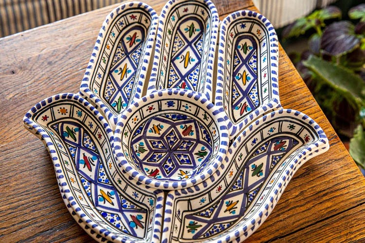 Ceramic hamsa store