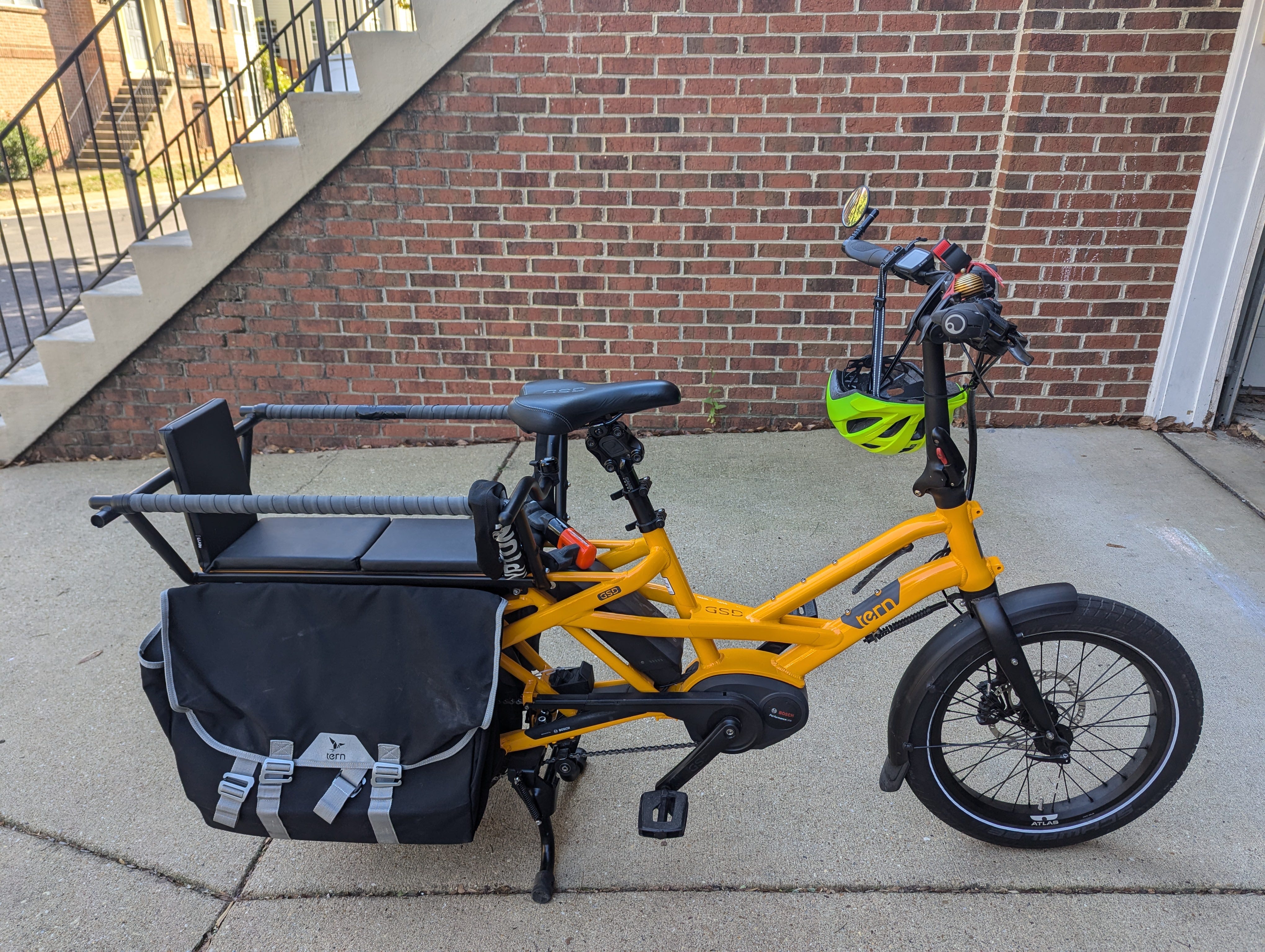 Used electric cargo bike discount