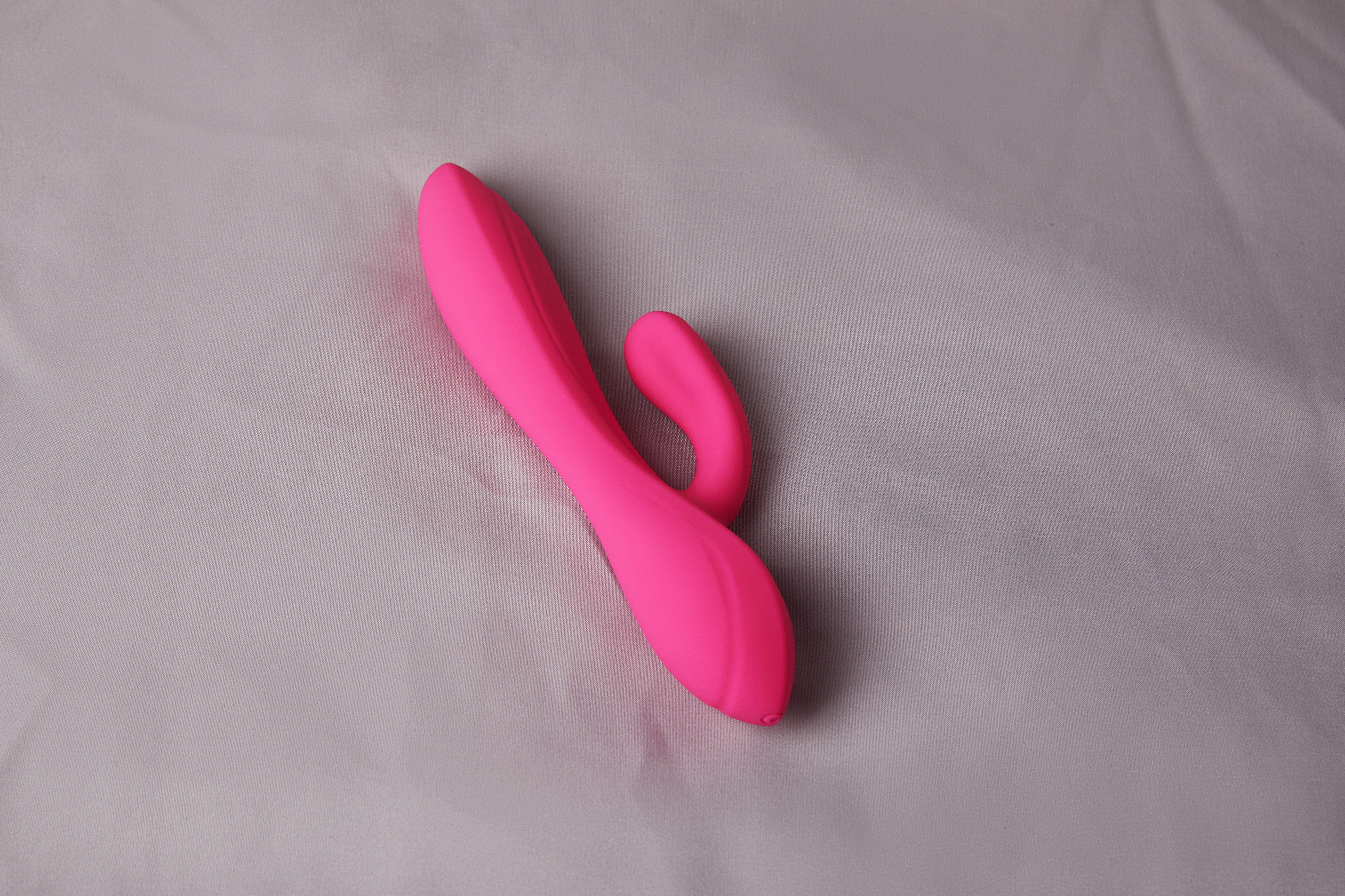 Интимные игрушки для усиления женского возбуждения